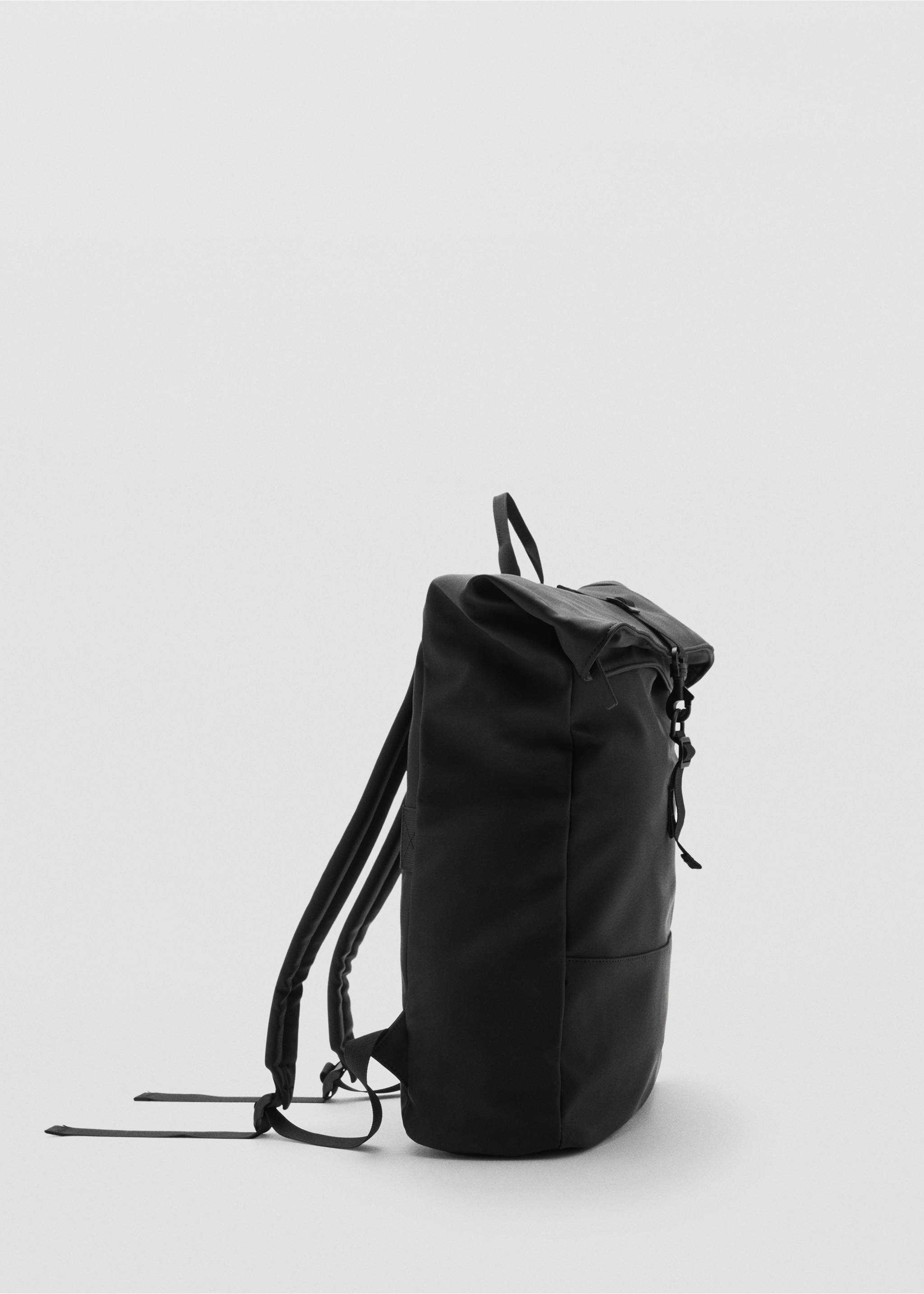 Rubberized backpack with flap closure - Medium plane, Black. Ref: 77044451-00.
