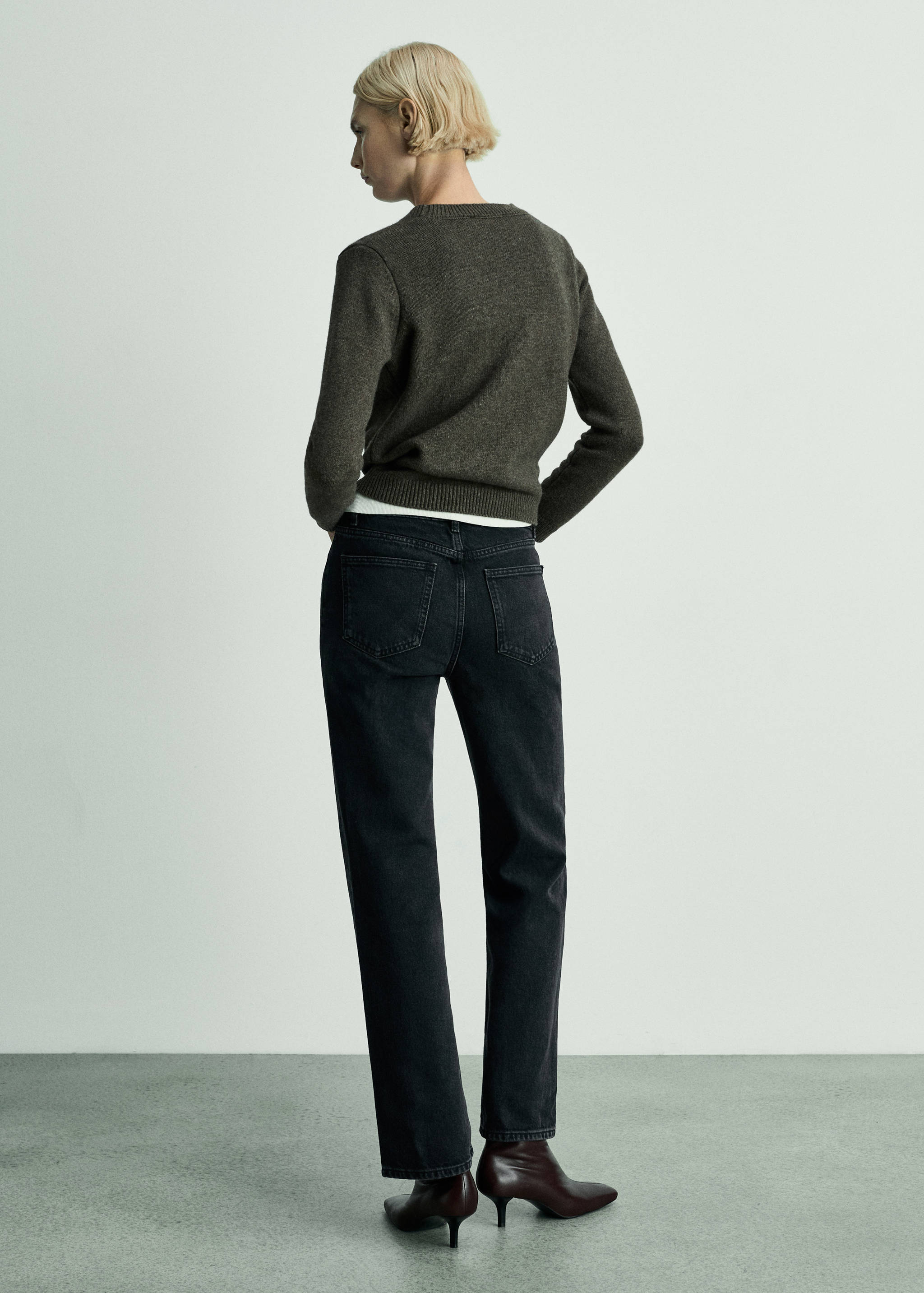 Matilda medium-rise straight-fit jeans - Reverse of the article