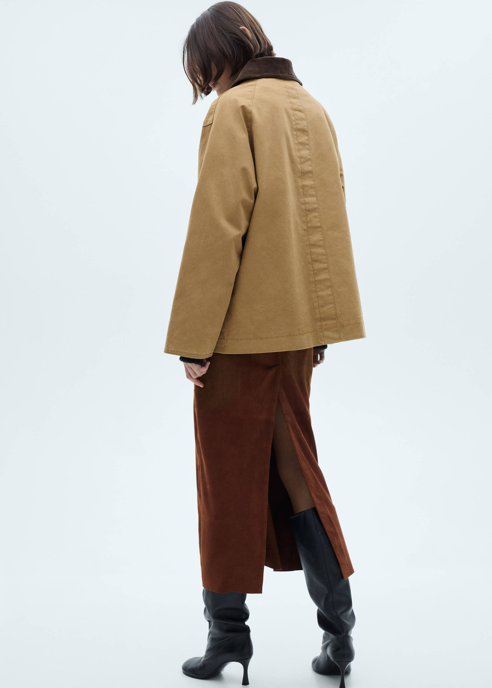 Pockets cotton barn jacket - Reverse of the article