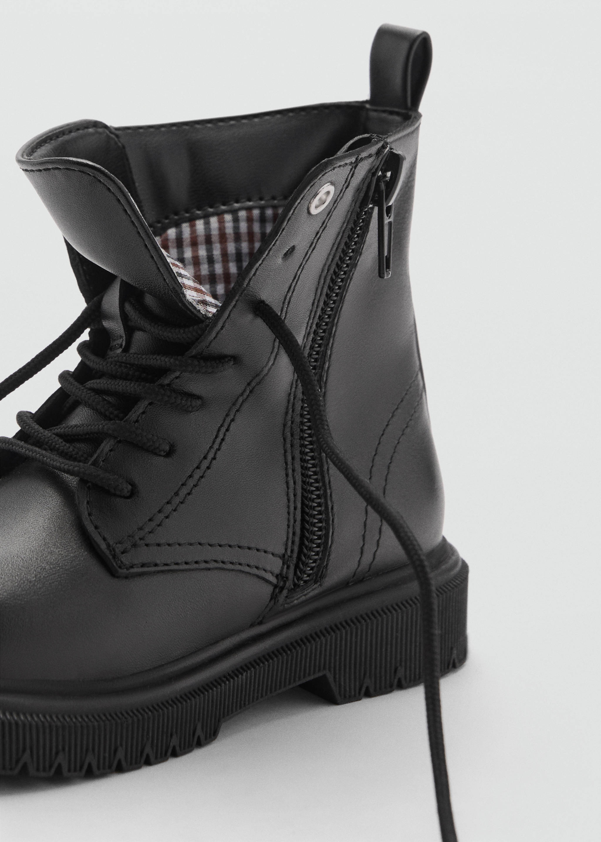 Leather lace-up boots - Details of the article 2