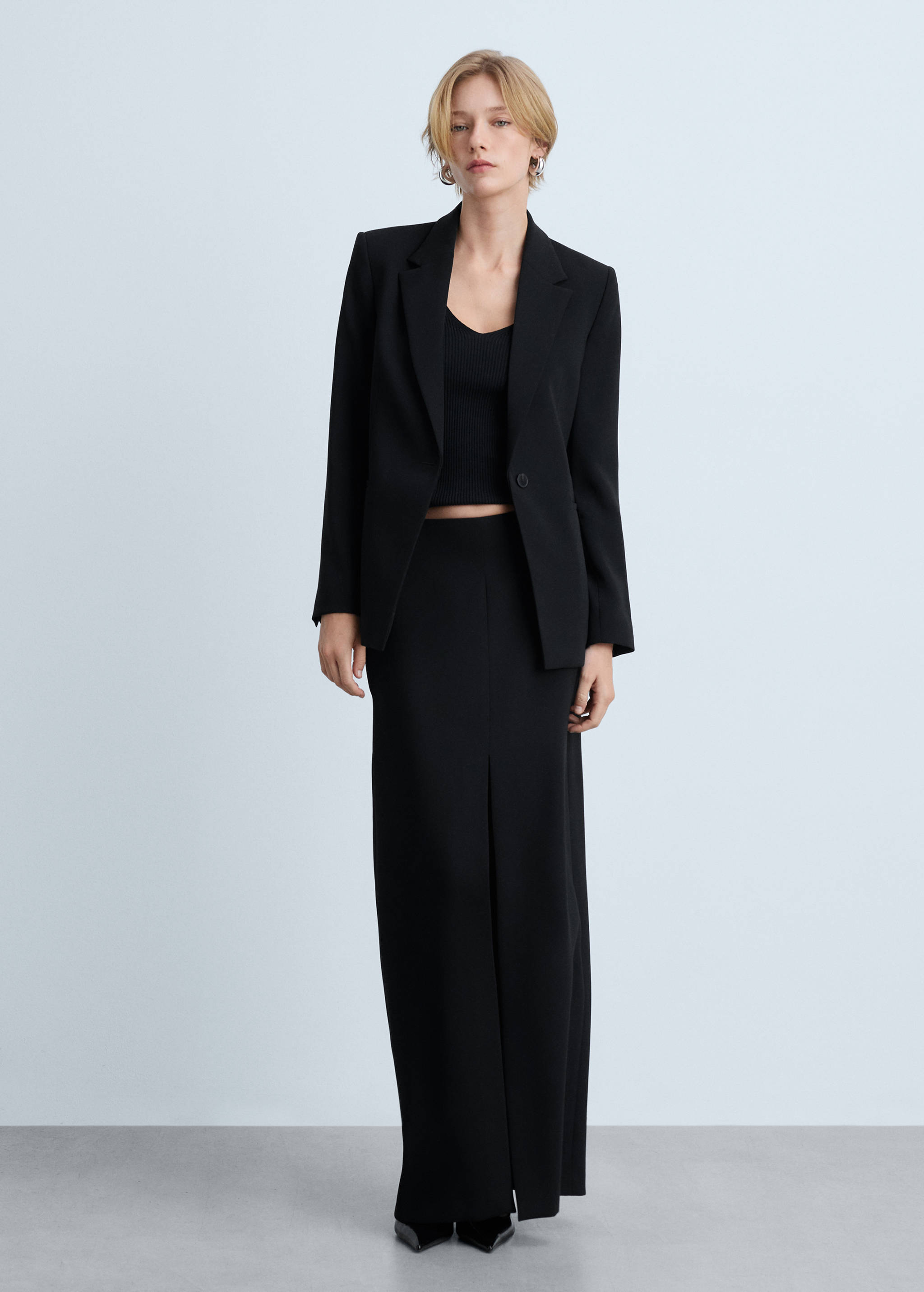 Suit skirt with opening - General plane