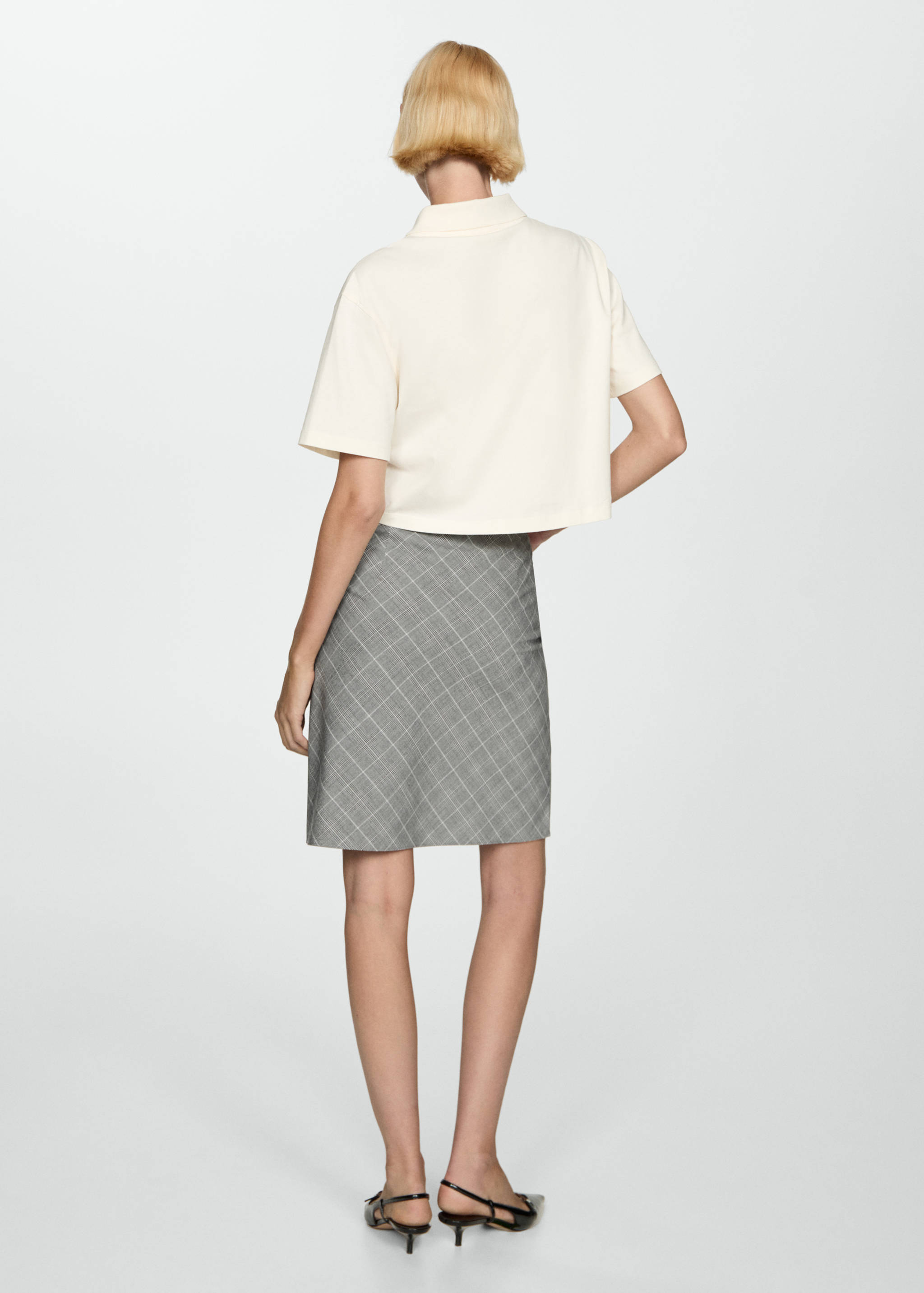 Check skirt with decorative bow - Reverse of the article