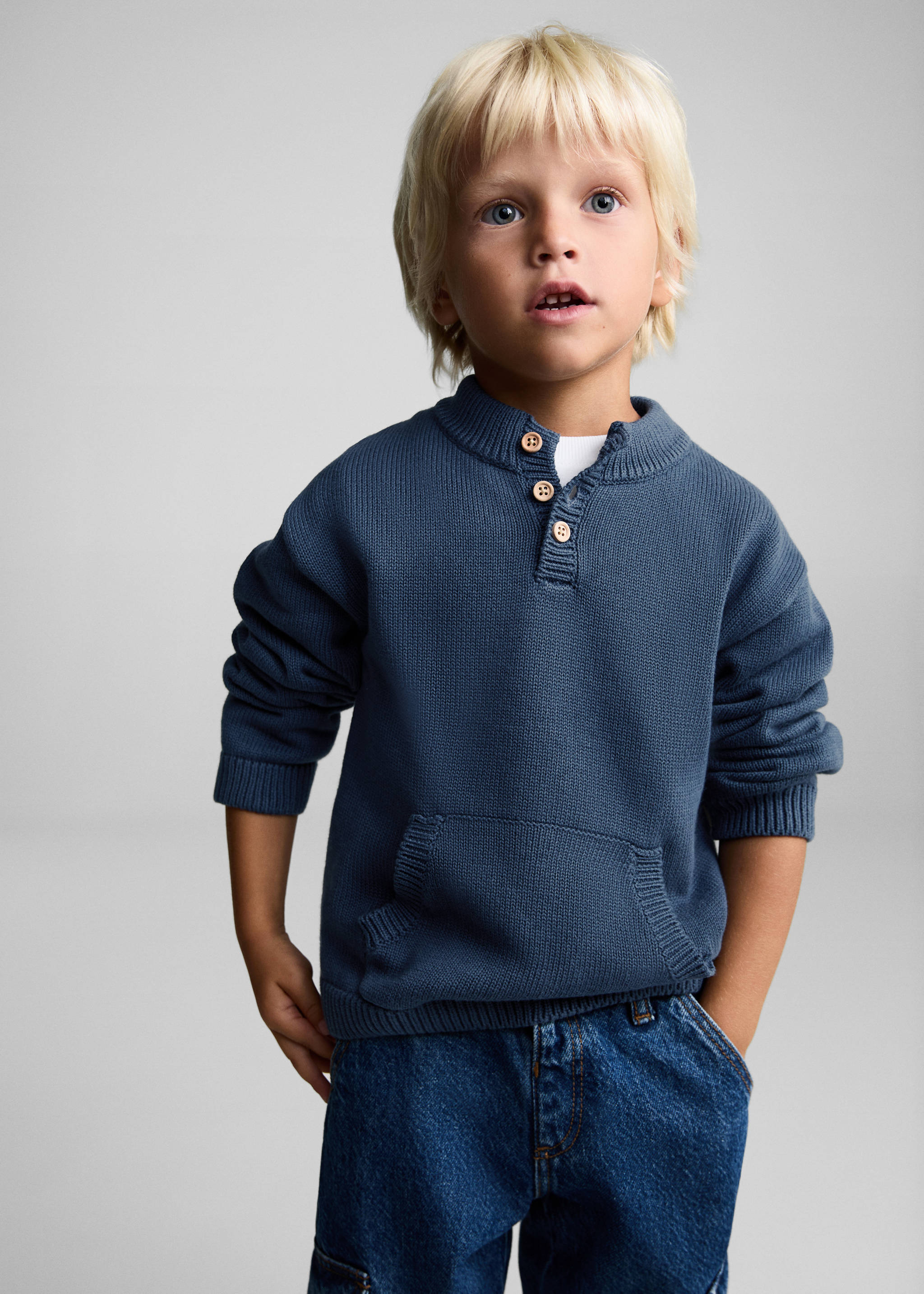 Camisola de malha com bolso de canguru - Plano médio