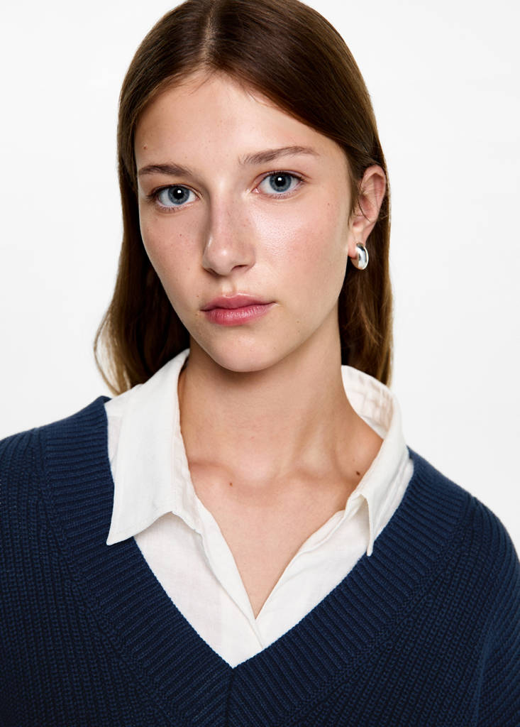 V-neck sweater — Dark Navy