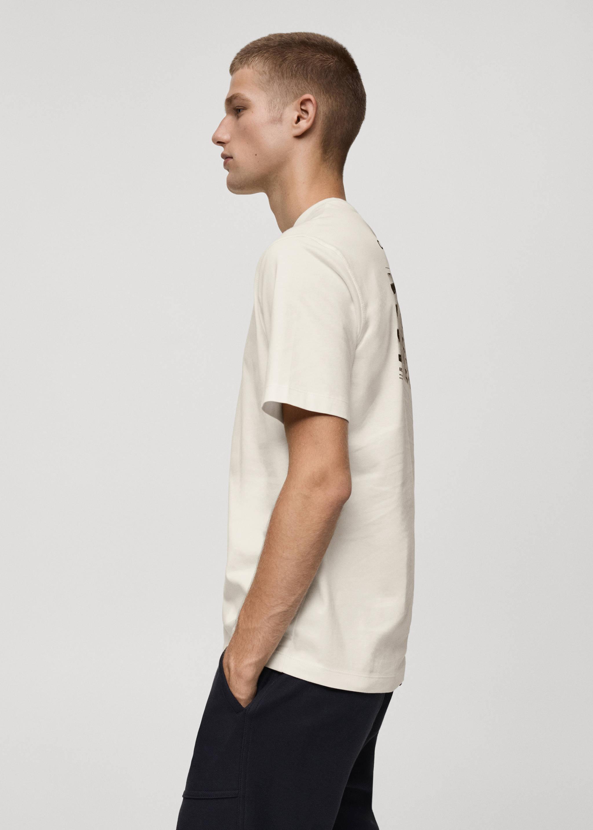 100% cotton t-shirt with printed drawing - Details of the article 2