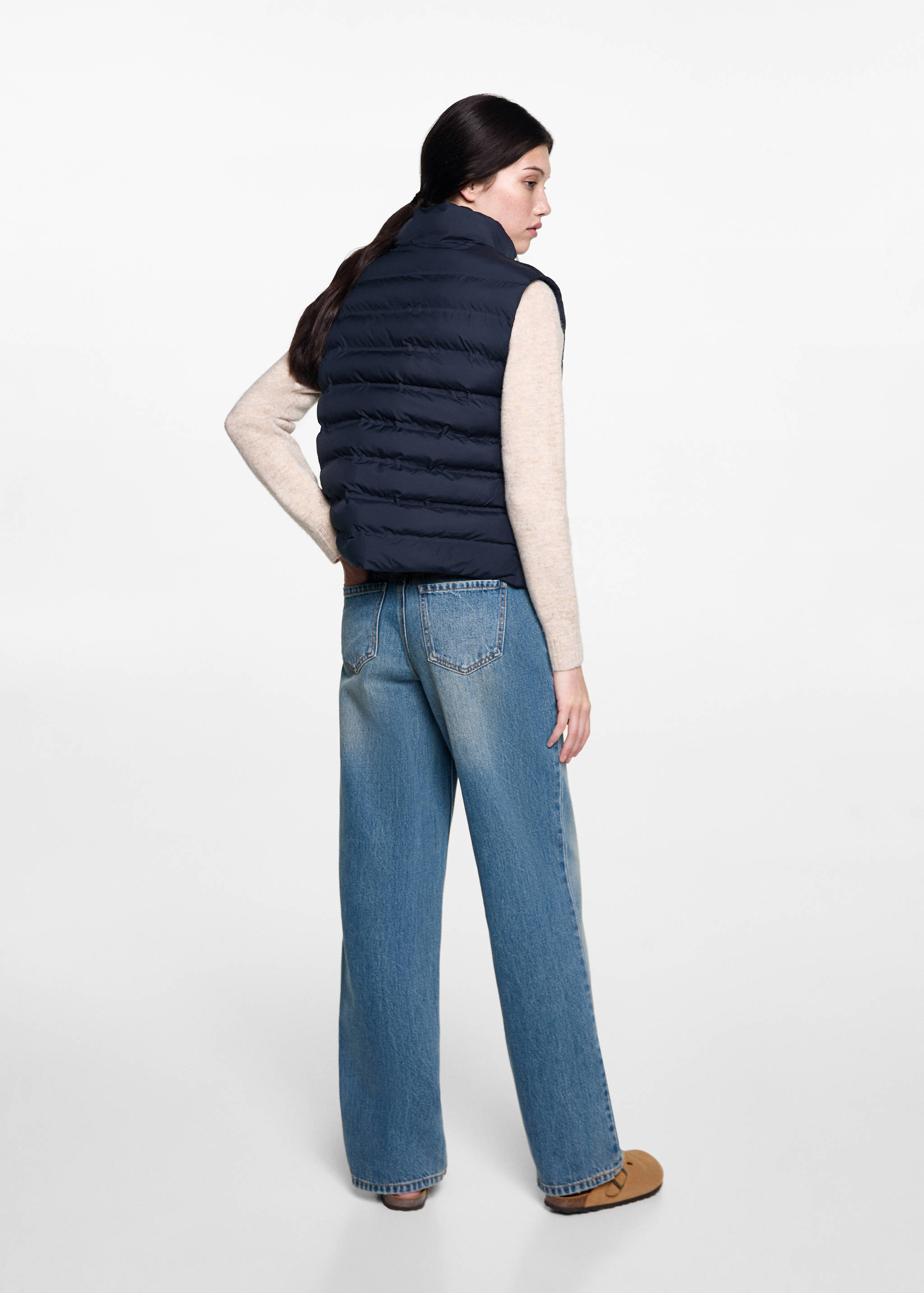 Quilted gilet - Reverse of the article