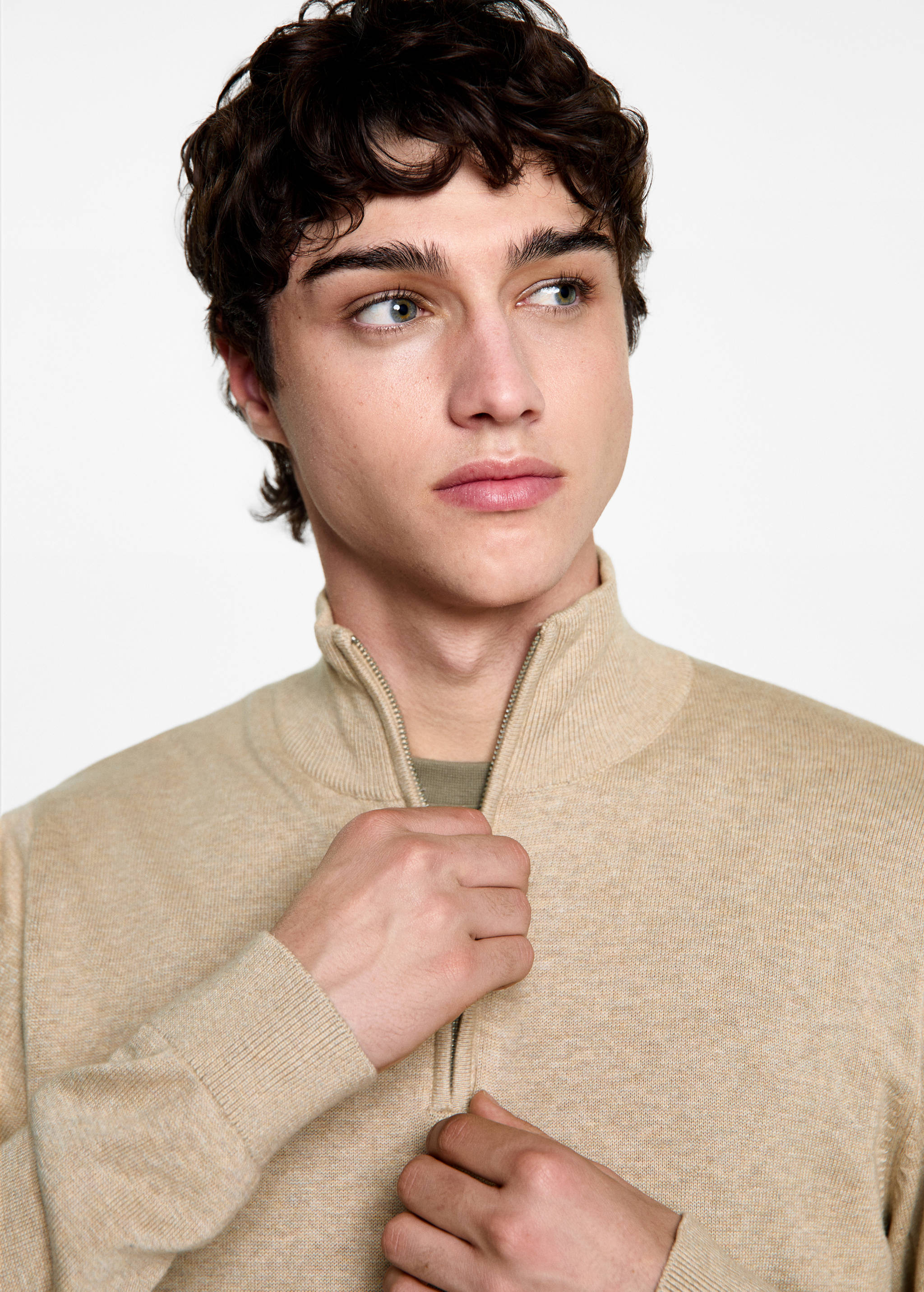 Perkins-neck sweater with zip - Details of the article 1