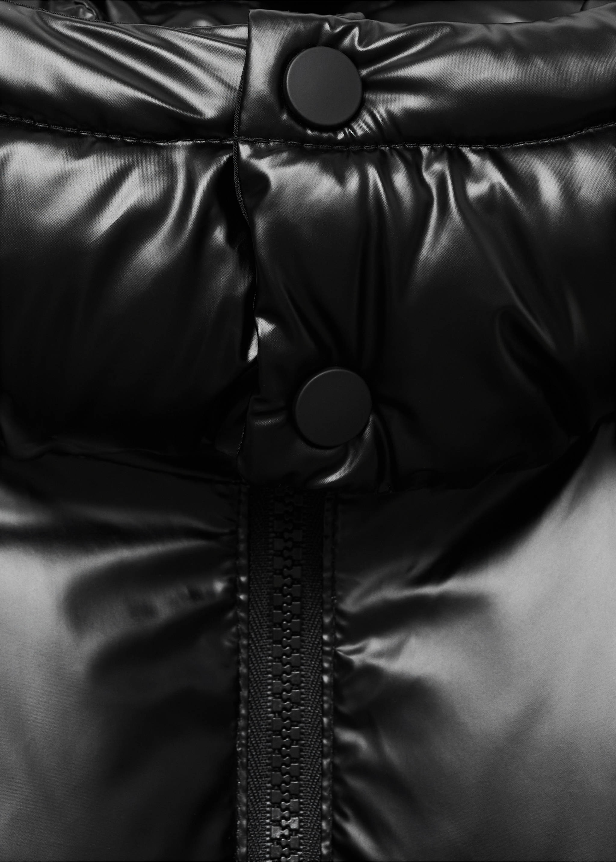 Quilted long coat - Details of the article 8, Black. Ref: 77045637-00.