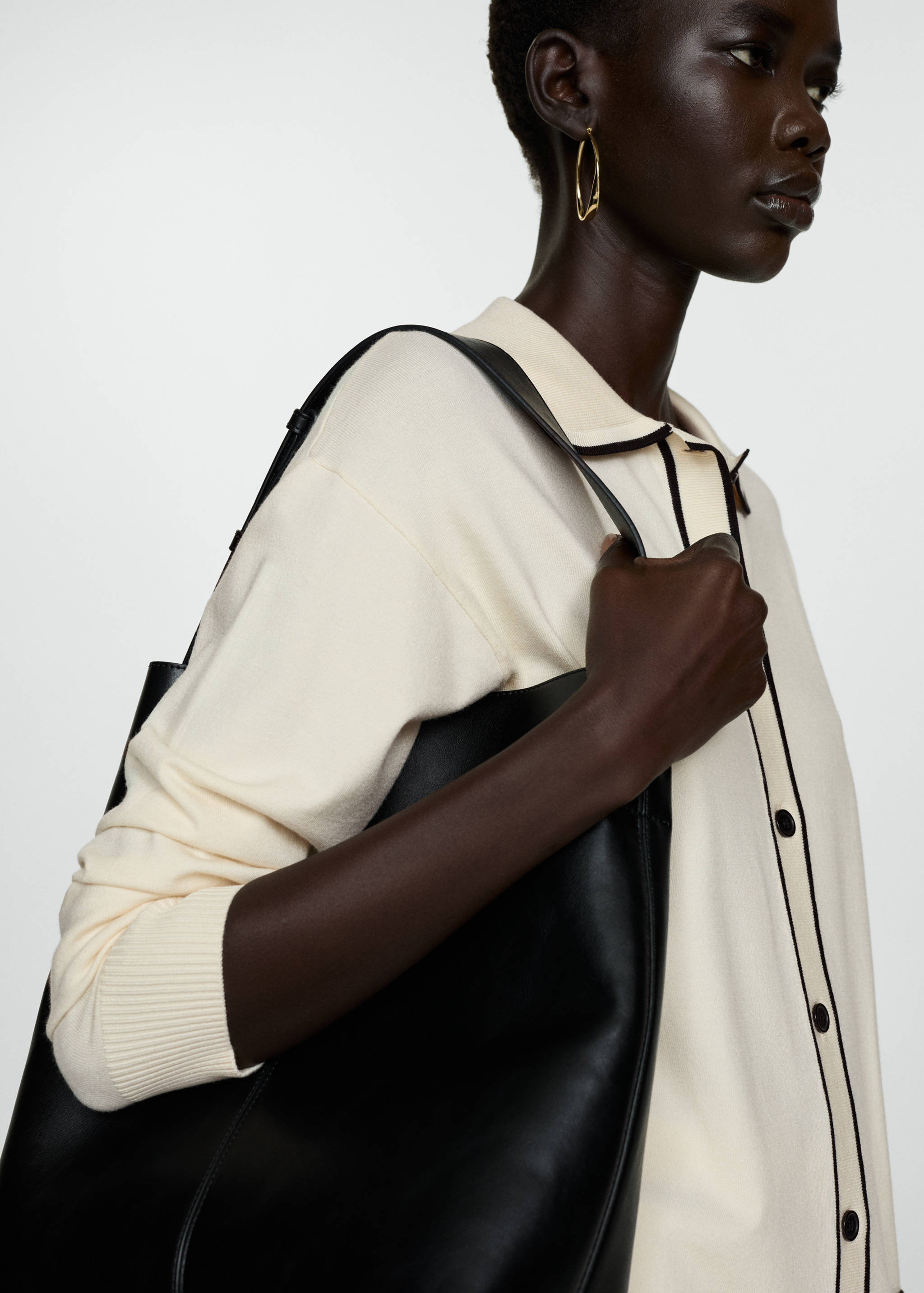 Oversized cardigan with contrasting trims - Medium plane