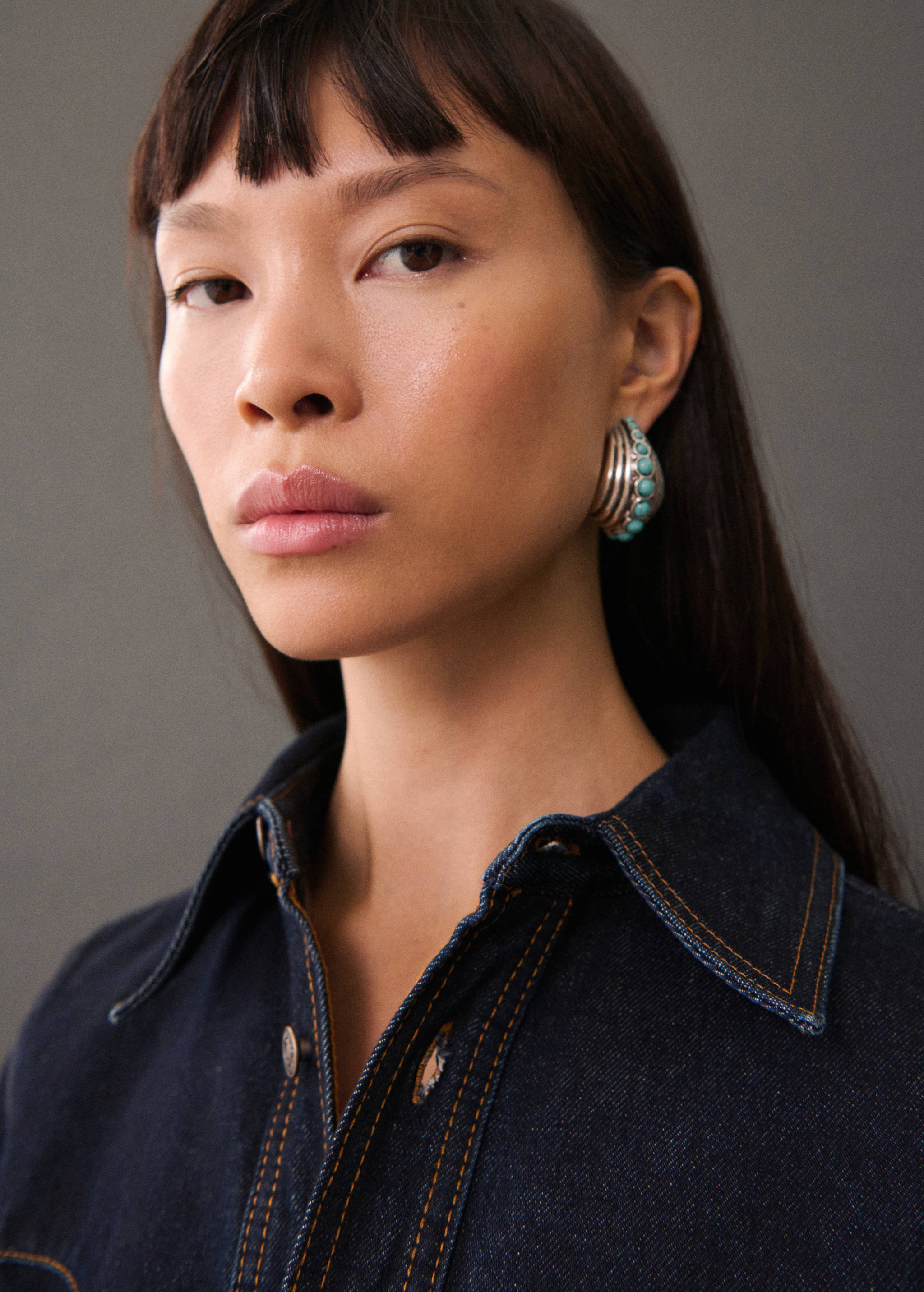 Denim shirt with seams - Details of the article 1