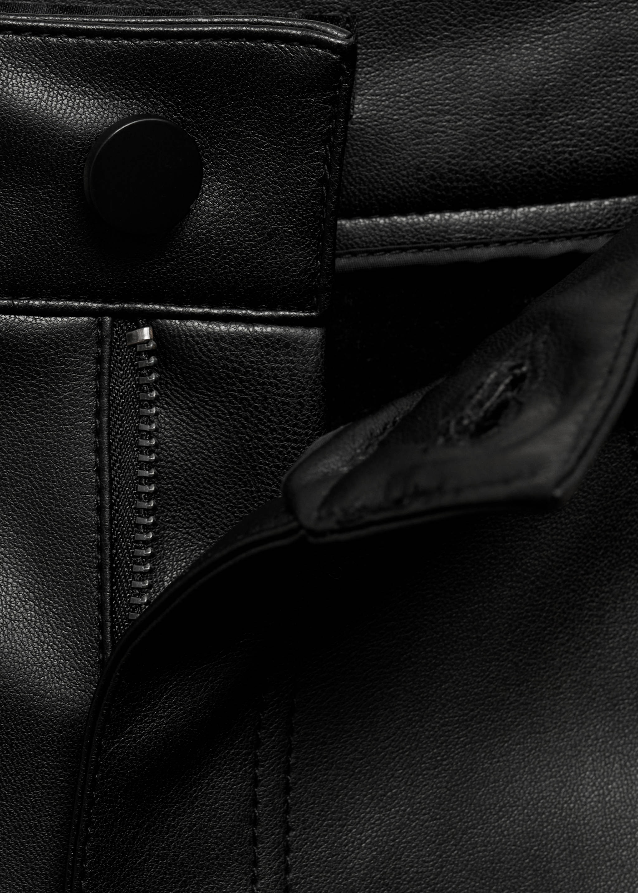 Pantalon droit cuir synthétique - Détail de l'article 0