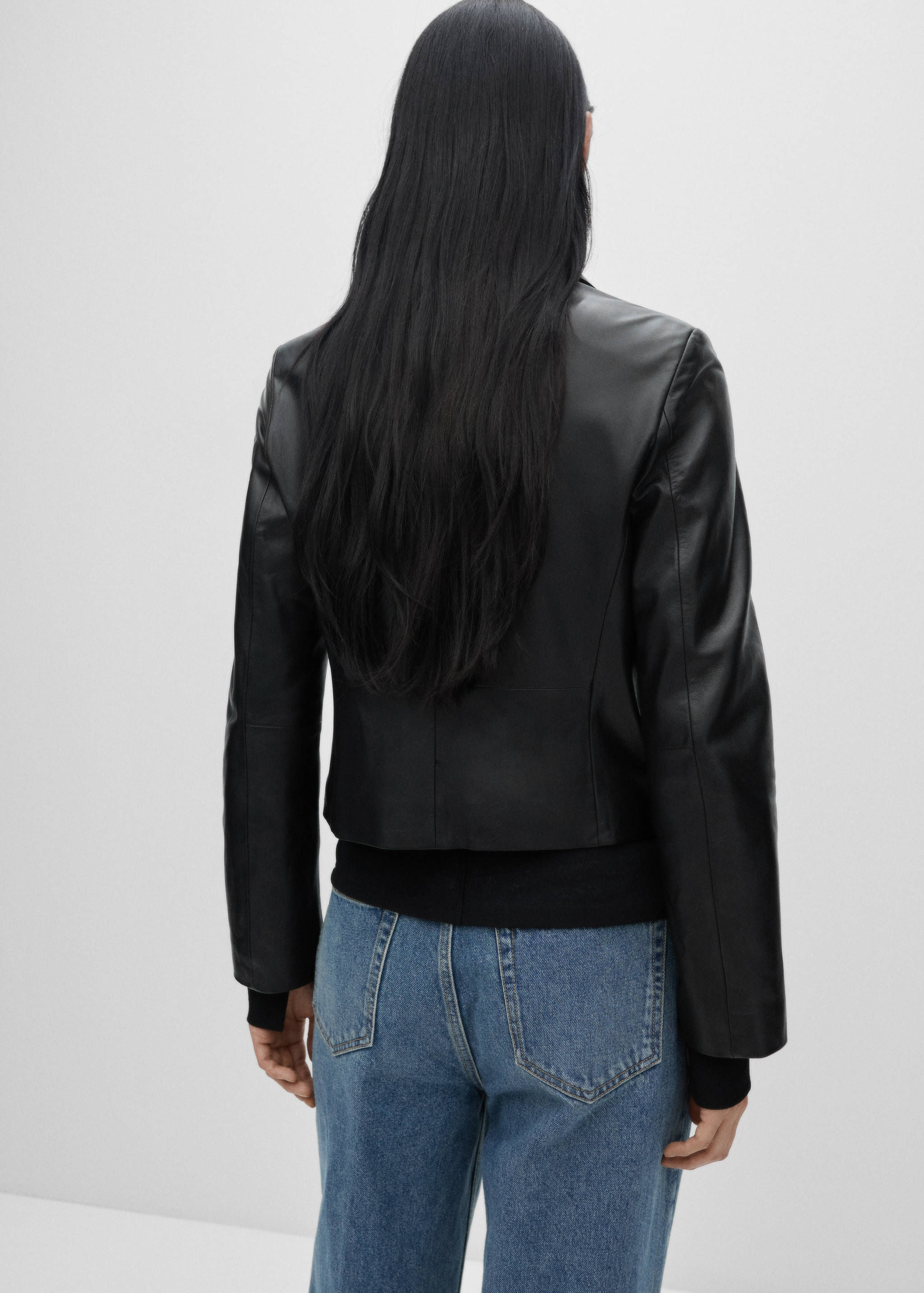 Cropped leather jacket - Reverse of the article
