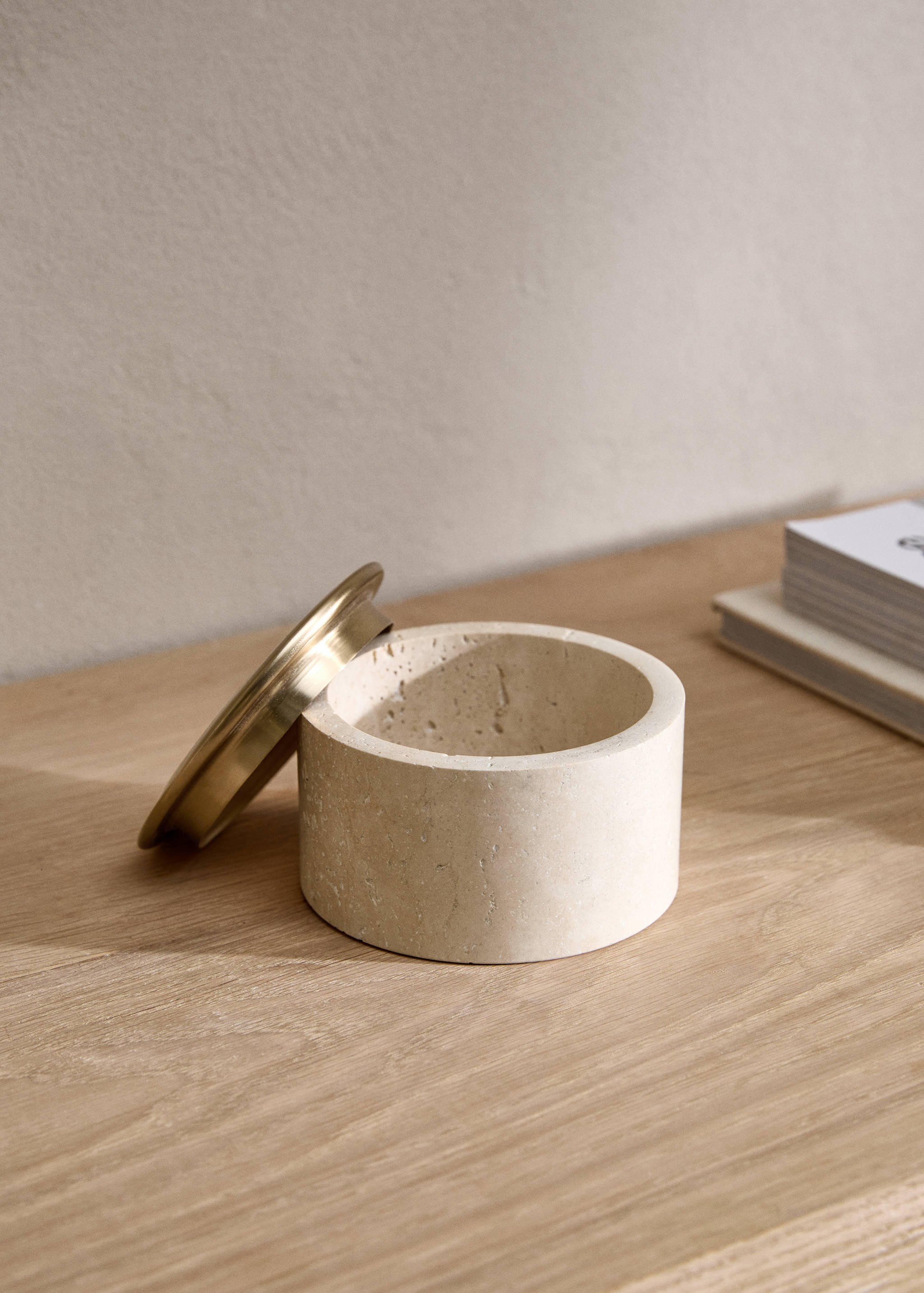 Marble decorative box - General plane