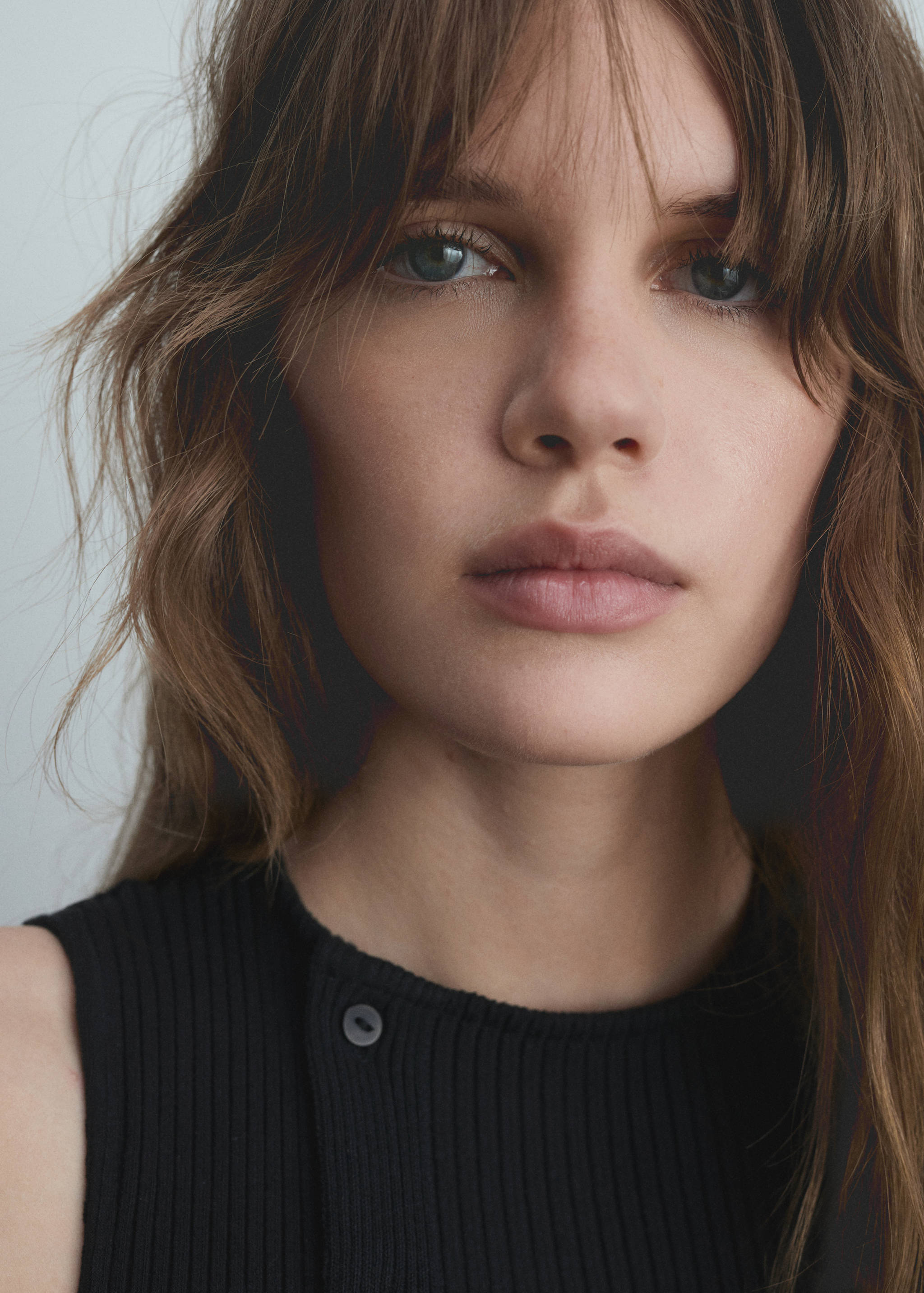 Knitted top with side buttons - Details of the article 1