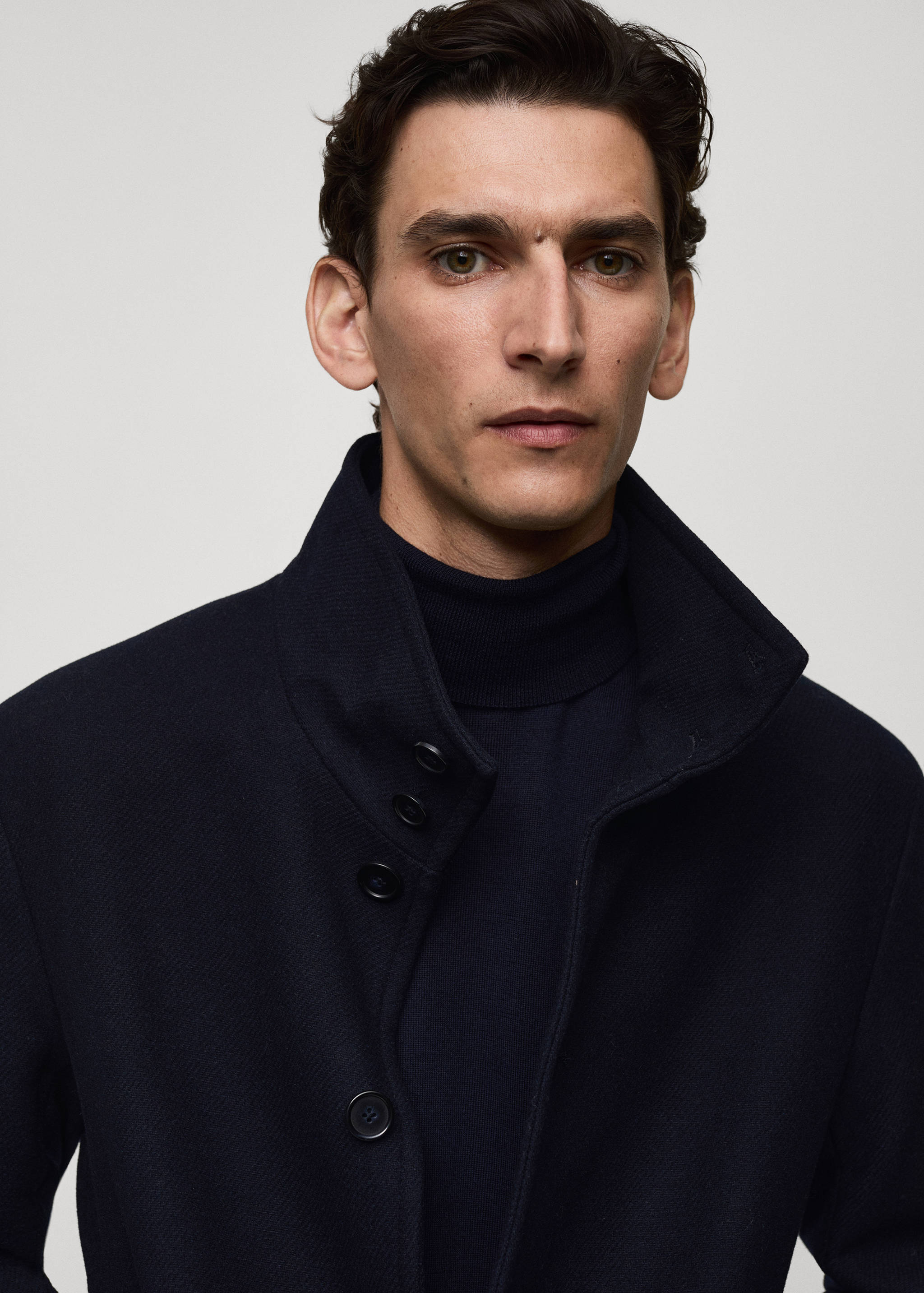 Sobretudo de lã com gola alta - Pormenor do artigo 1