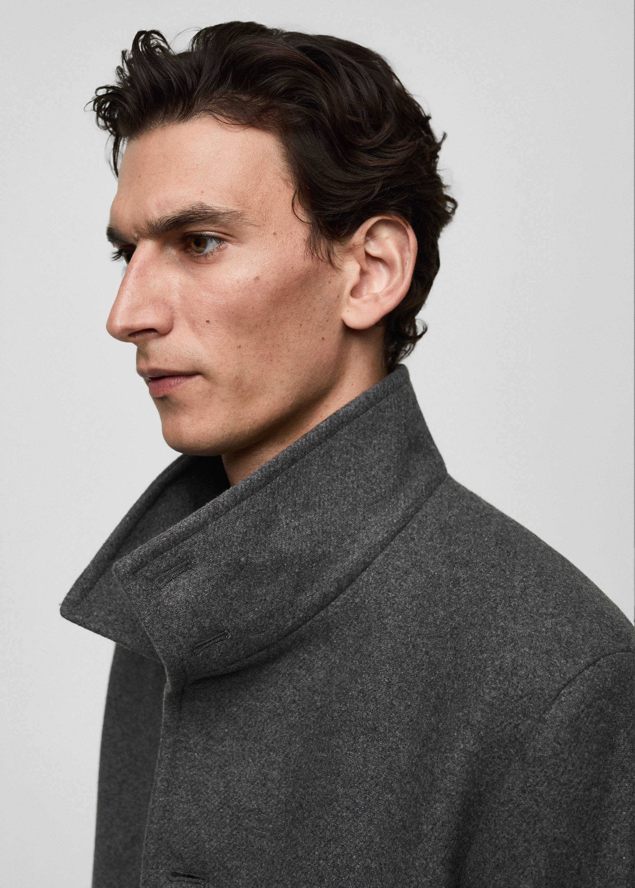 Sobretudo de lã com gola alta - Pormenor do artigo 1