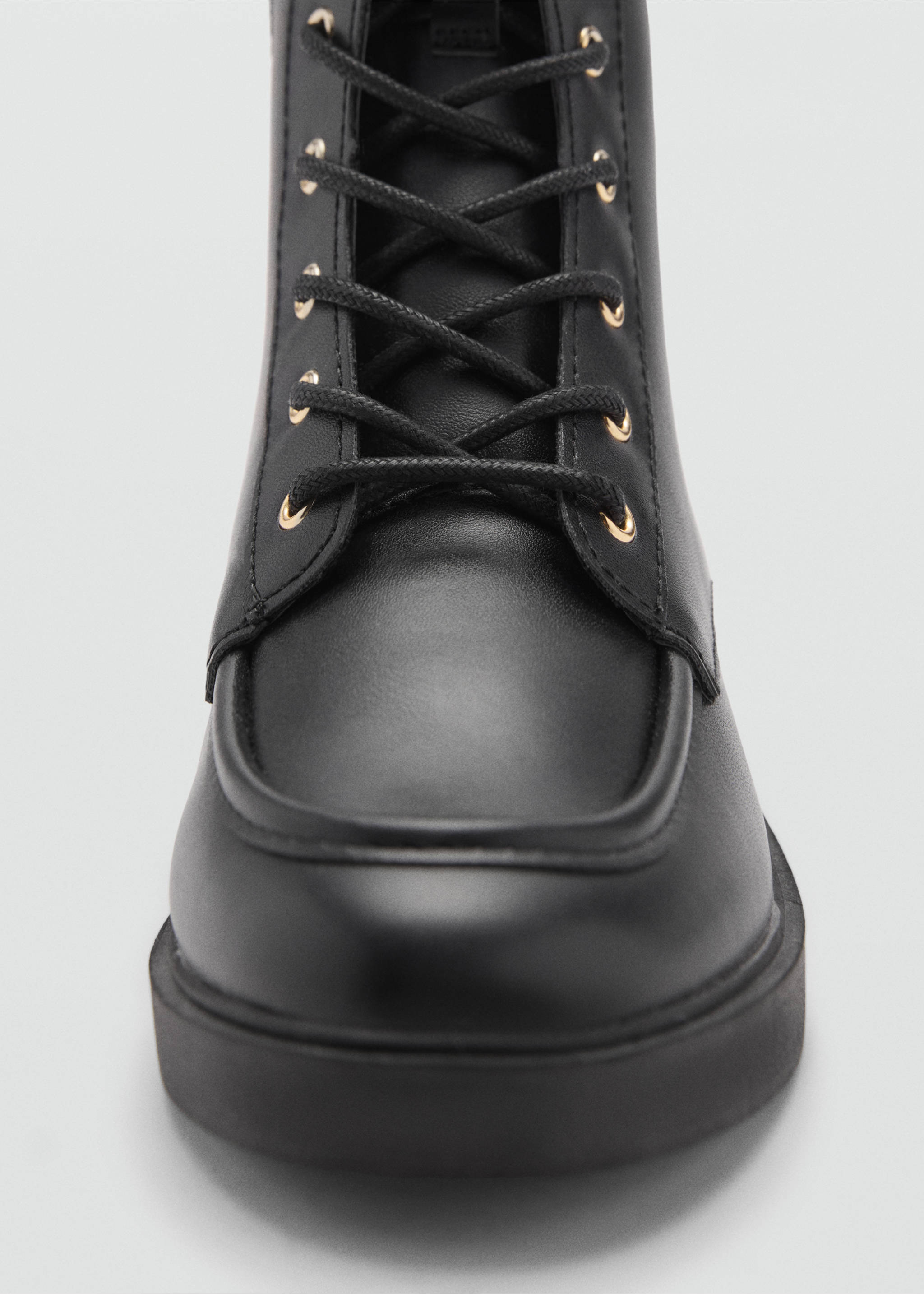 Bottines à boucle - Détail de l'article 3, Noir. Ref: 77045969-00.