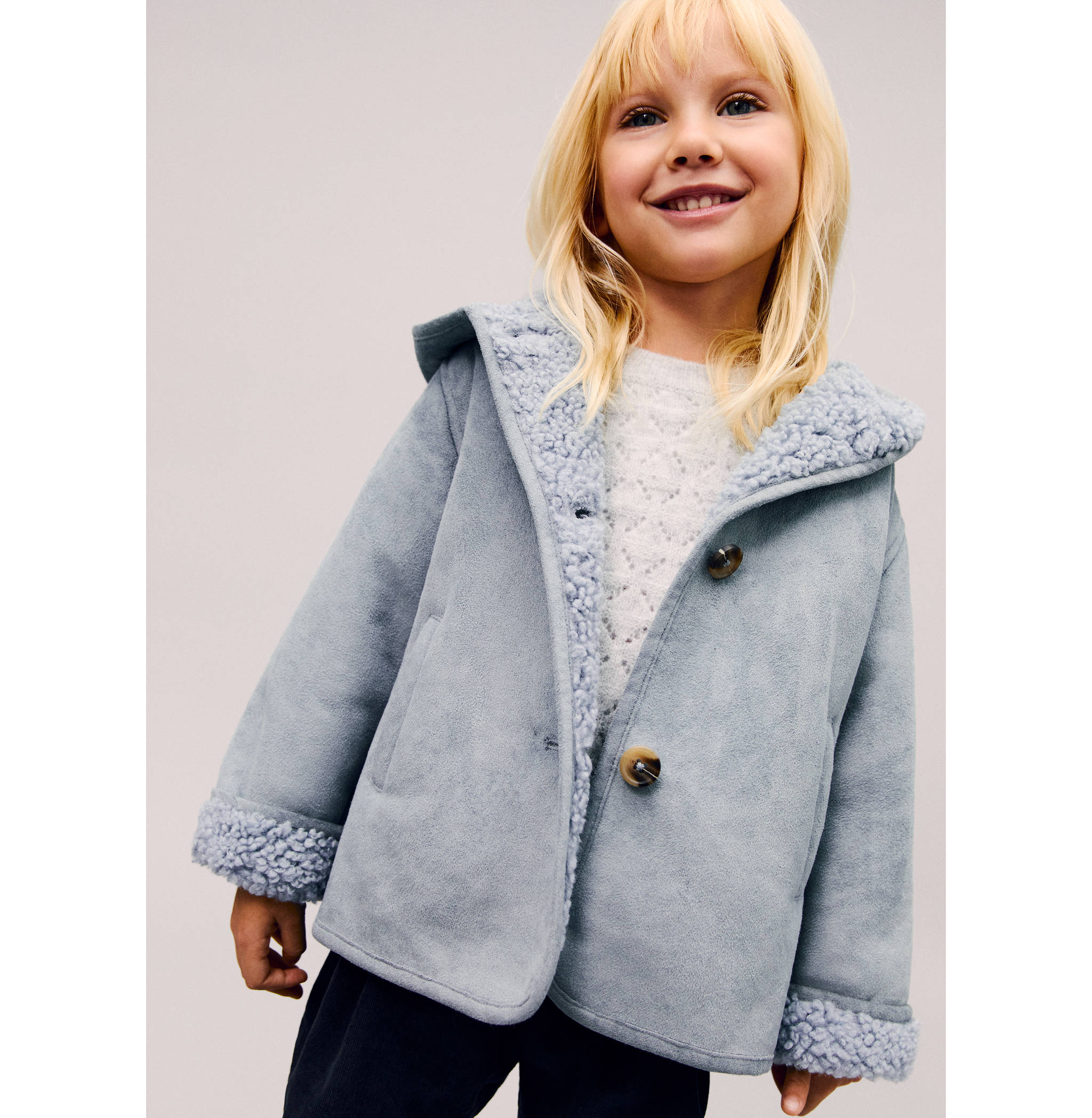 Coat with shearling-effect lining - Details of the article 5