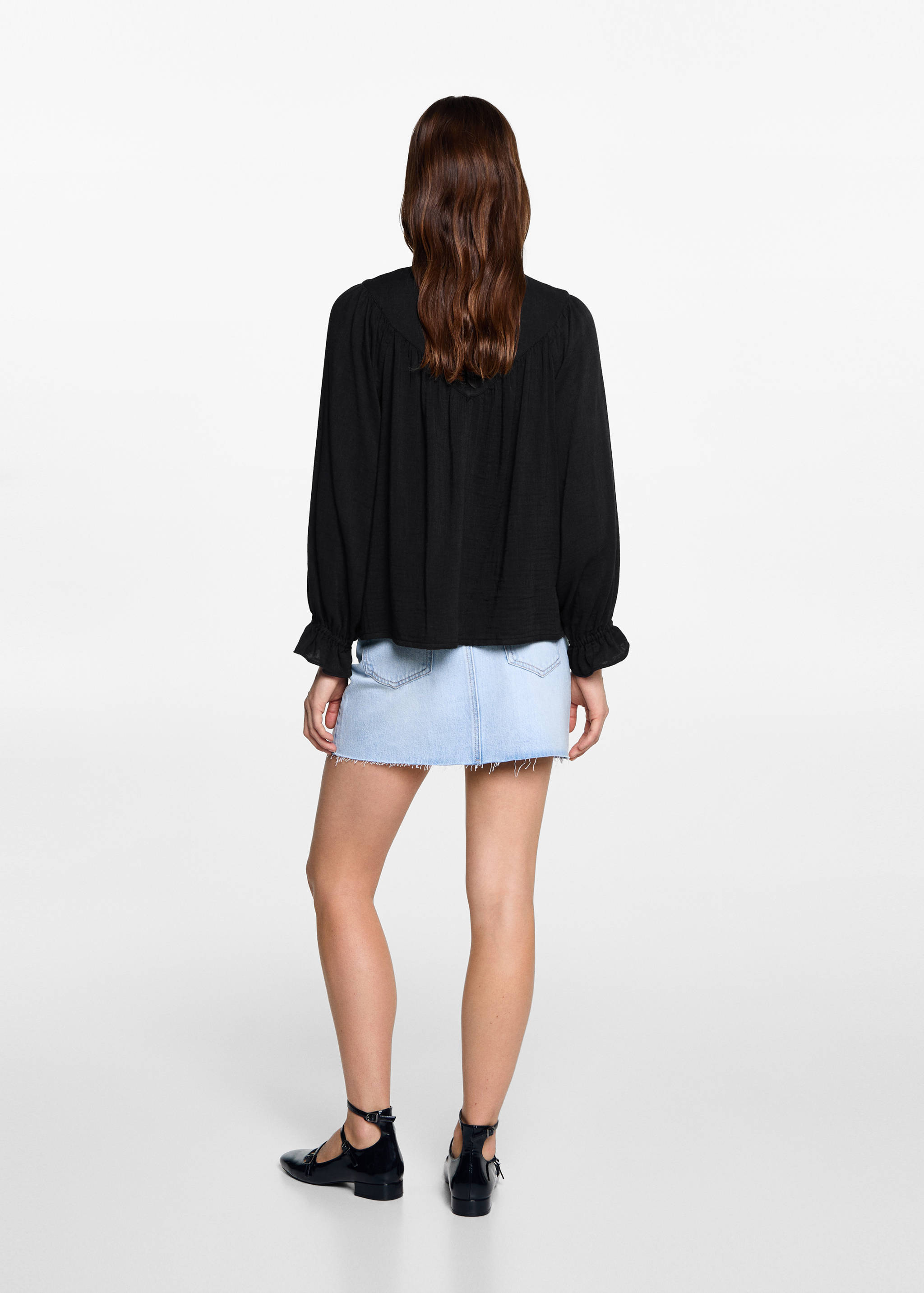 Gathered details blouse - Reverse of the article
