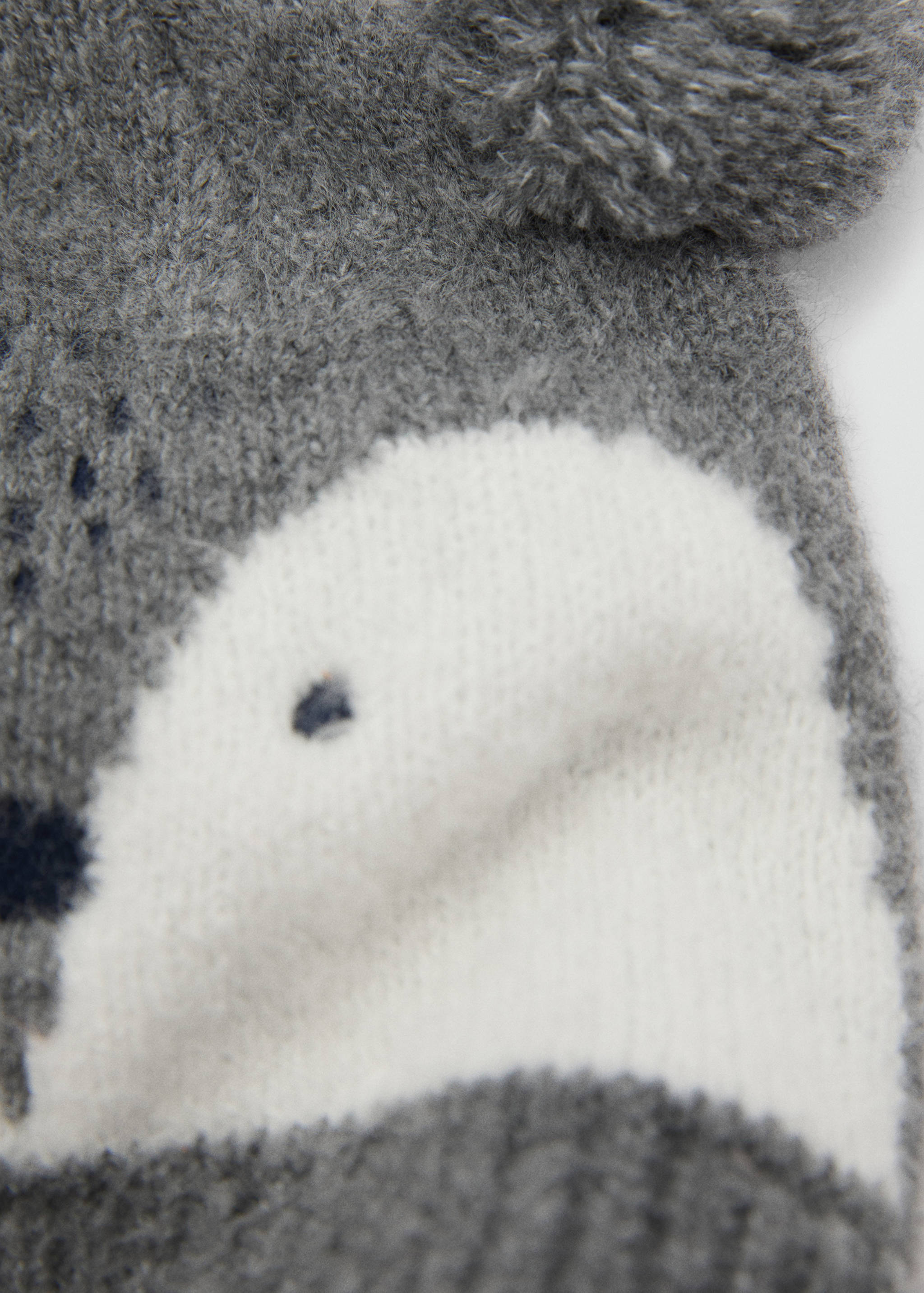 Raccoon knitted hat - Medium plane