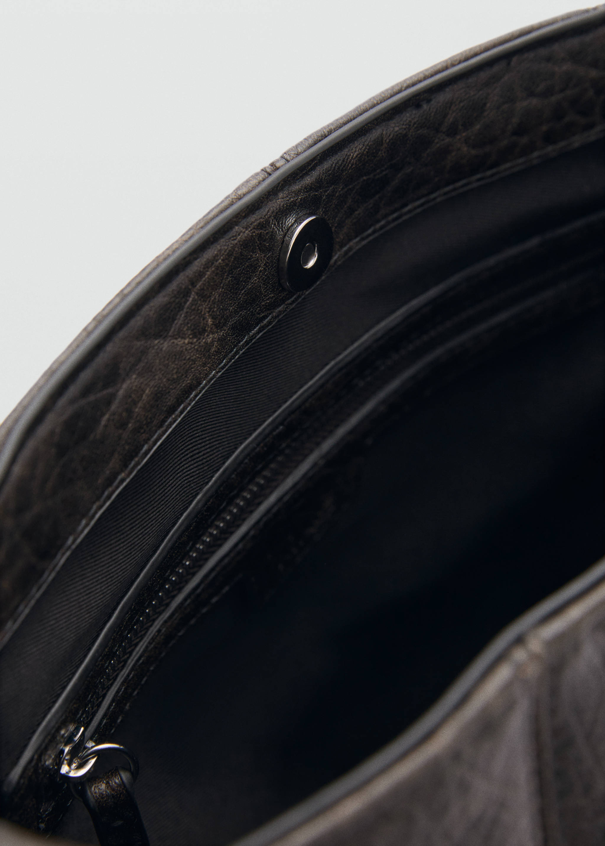 Faux-leather bucket handbag - Details of the article 2