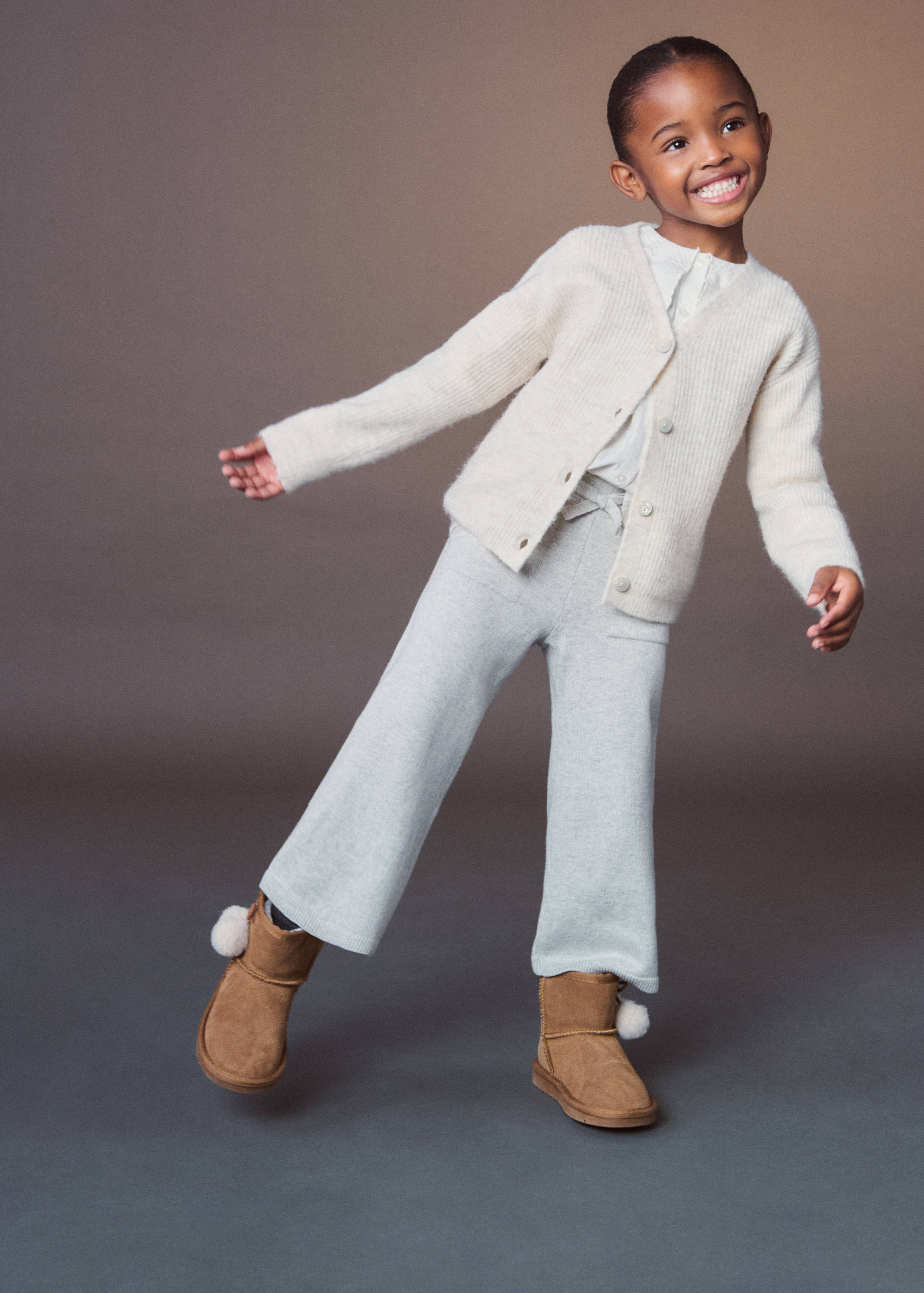 Buttoned ribbed cardigan - Details of the article 6