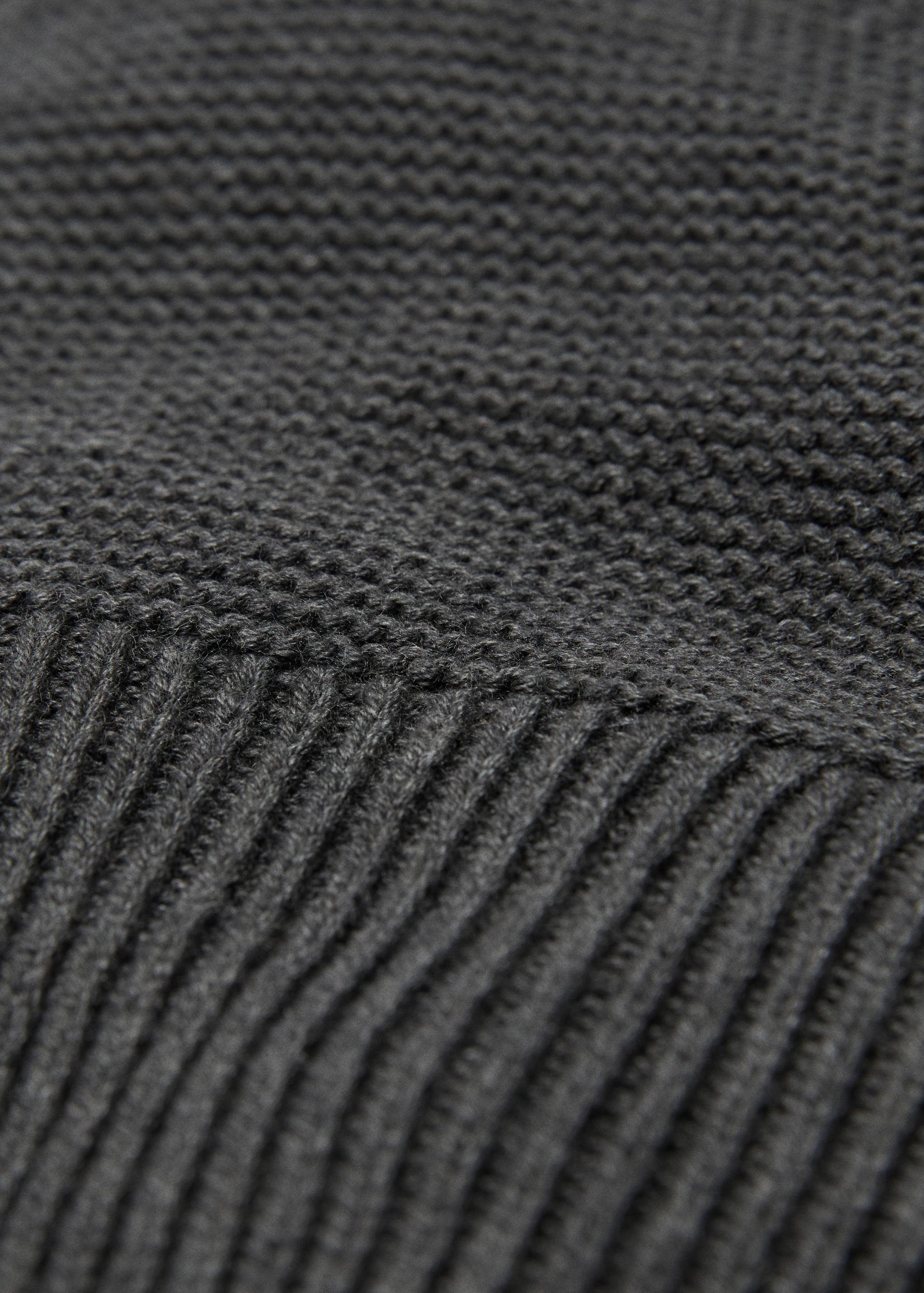 Knitted balaclava hat - Medium plane