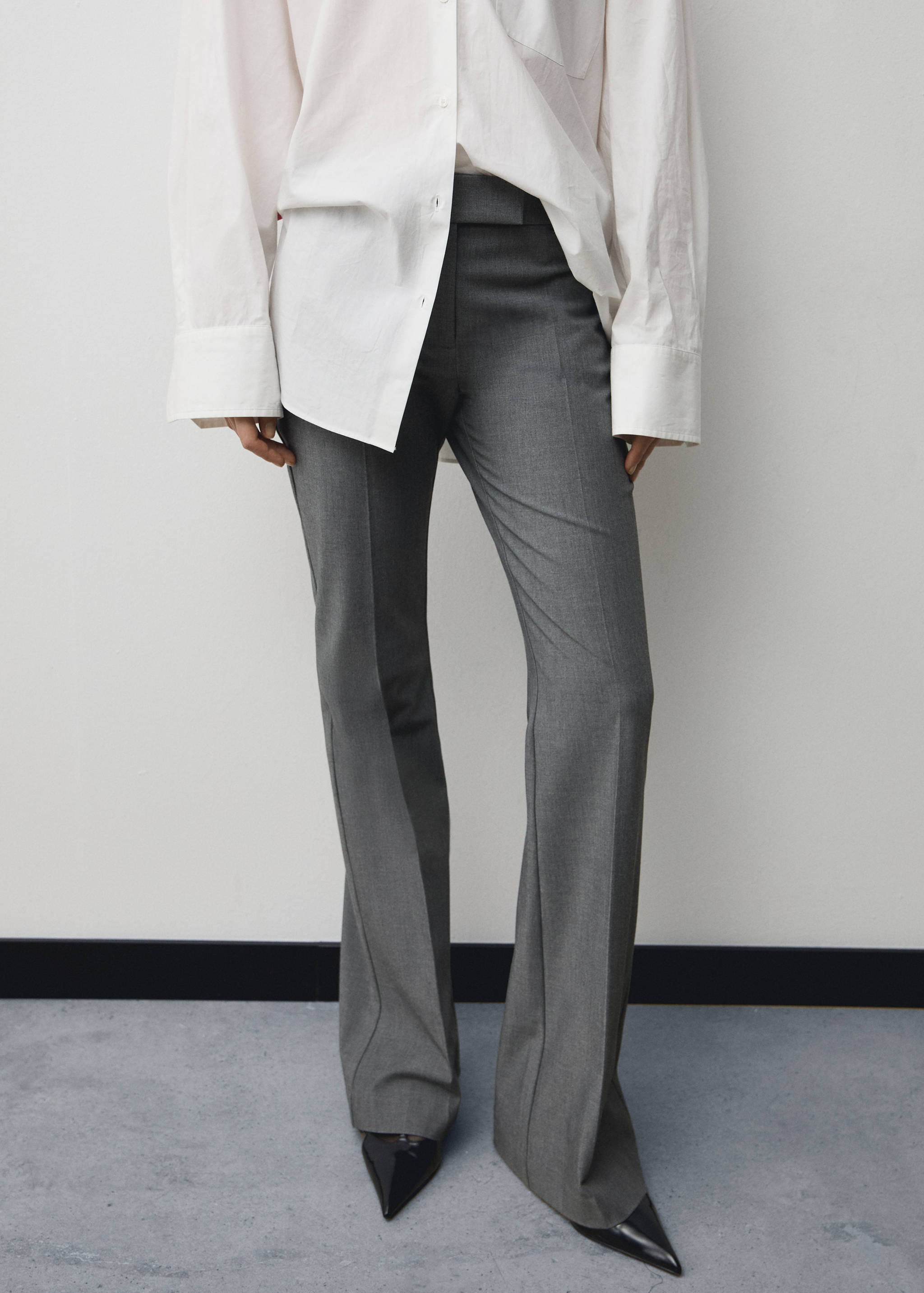 Mid-rise flared trousers - Medium plane