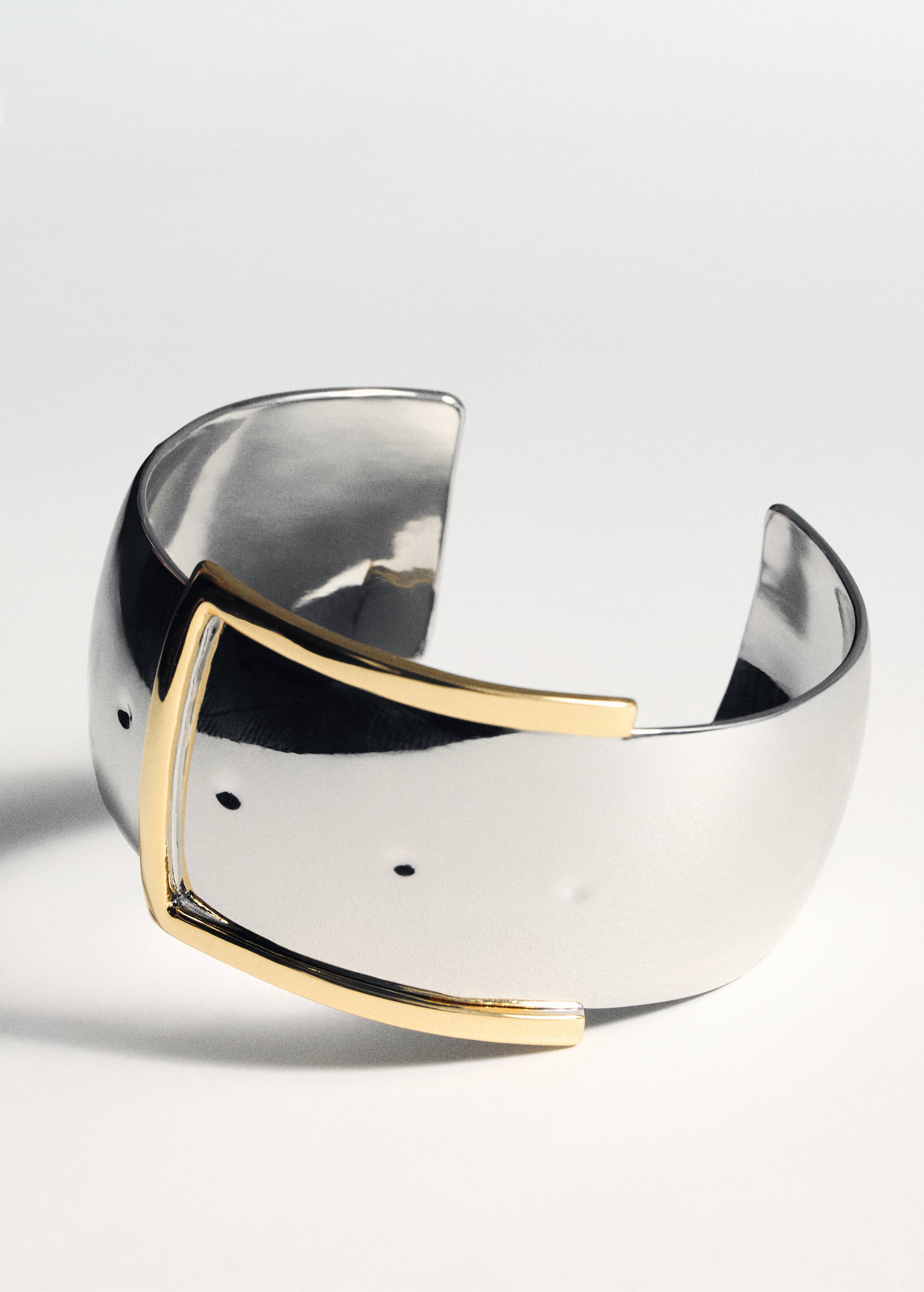 Buckle-design bracelet - Details of the article 5