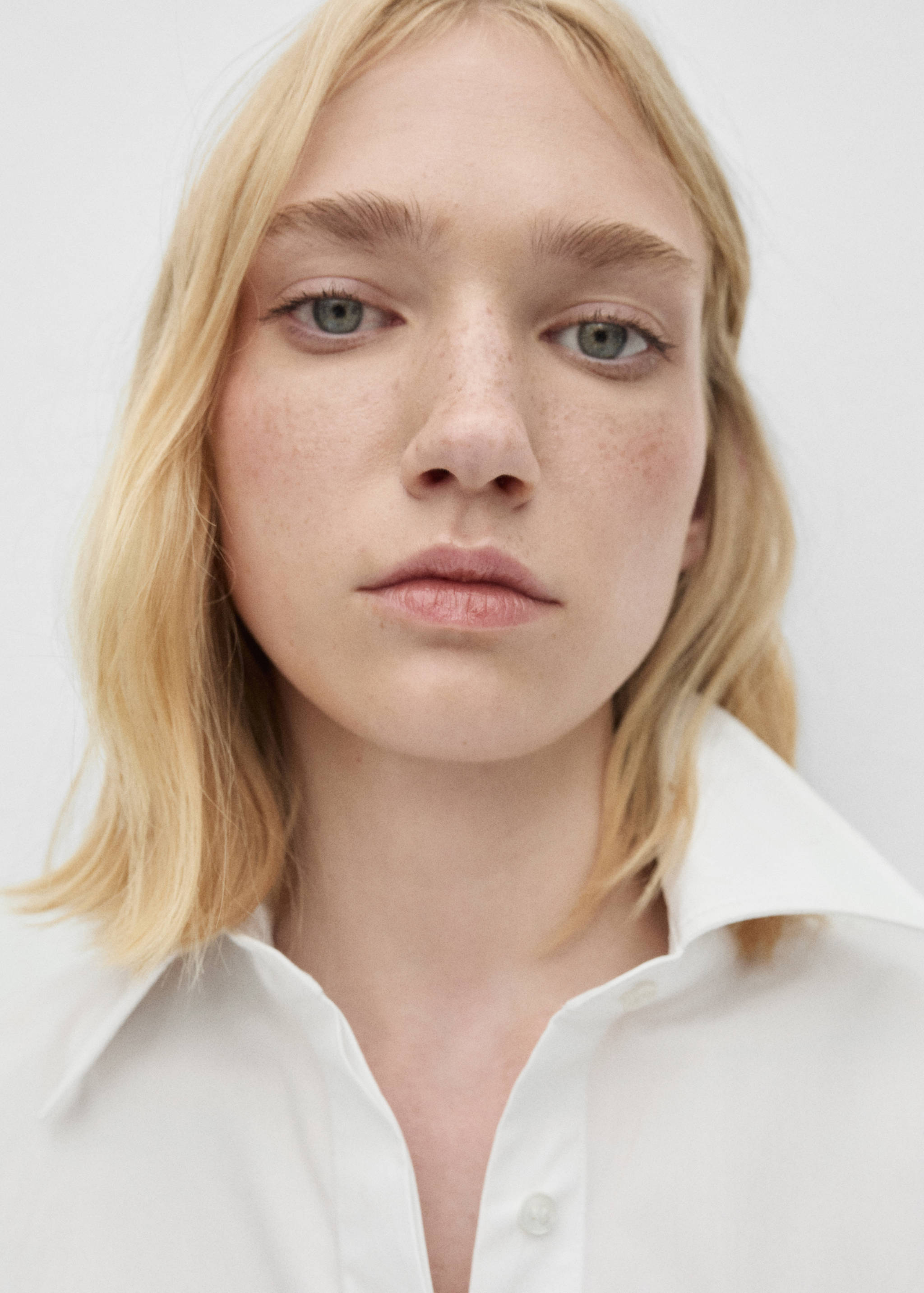 Camisa 100% algodón pliegues - Detalle del artículo 1