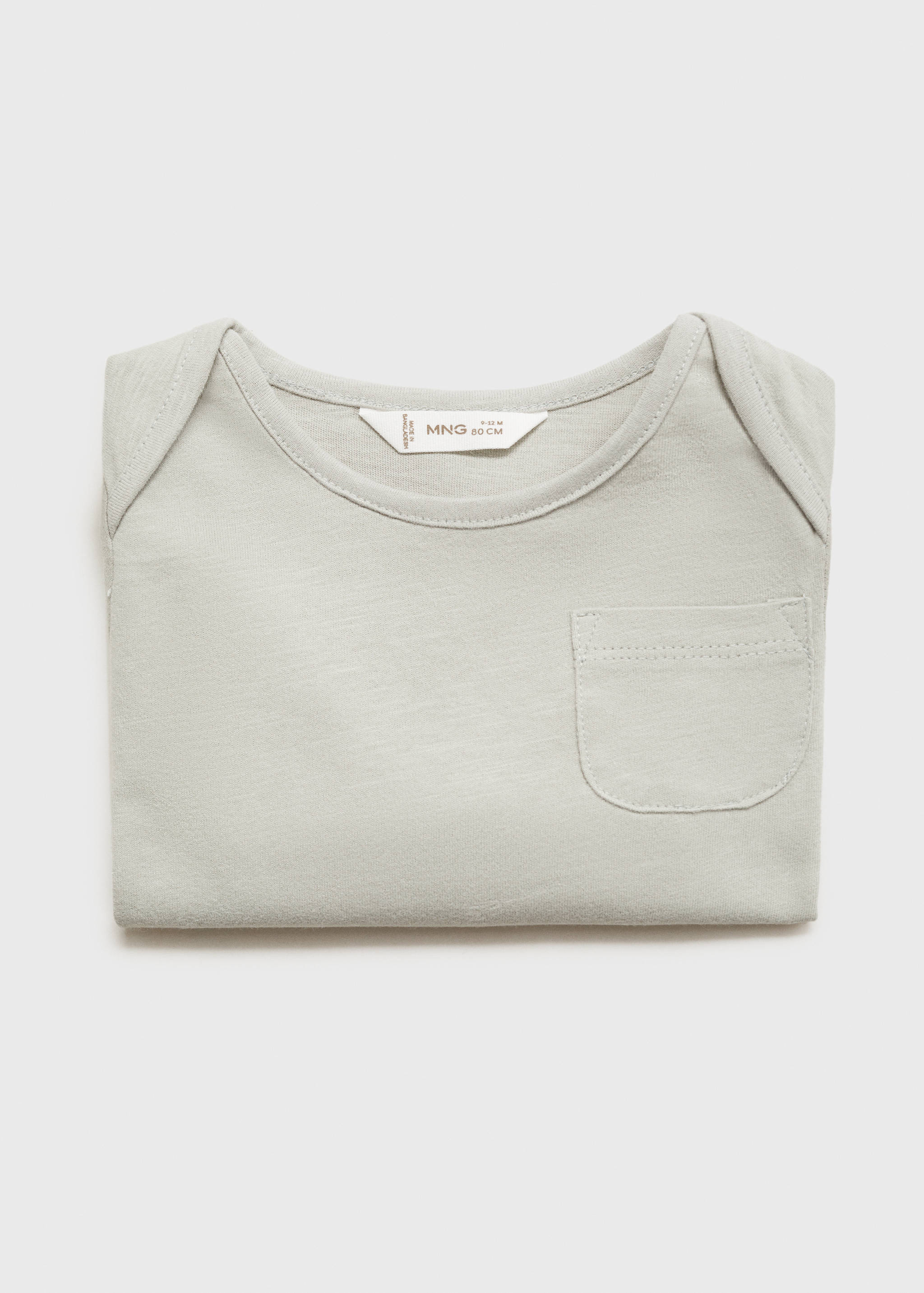 Long-sleeved t-shirt with pocket - Details of the article 8
