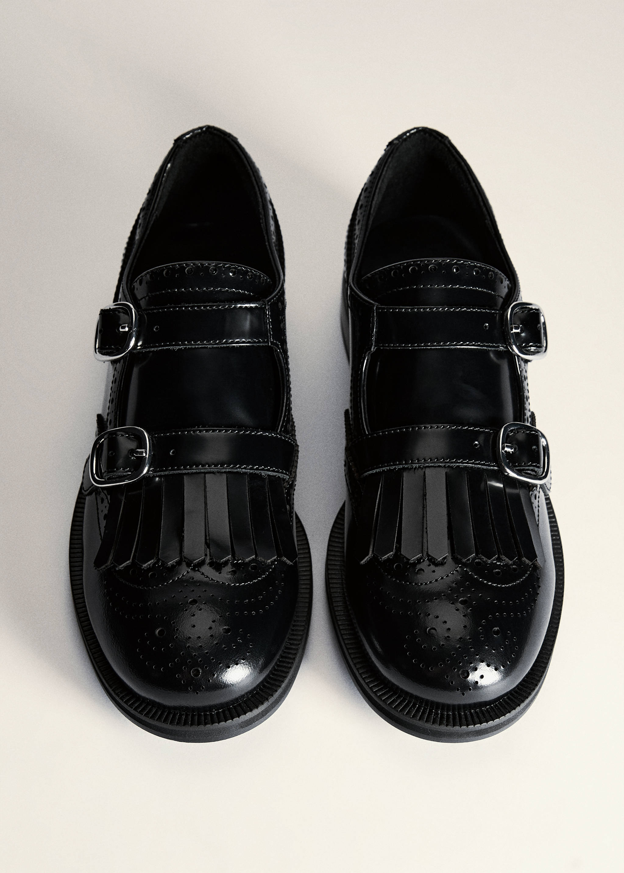 Leather loafers with metallic detail - Details of the article 5