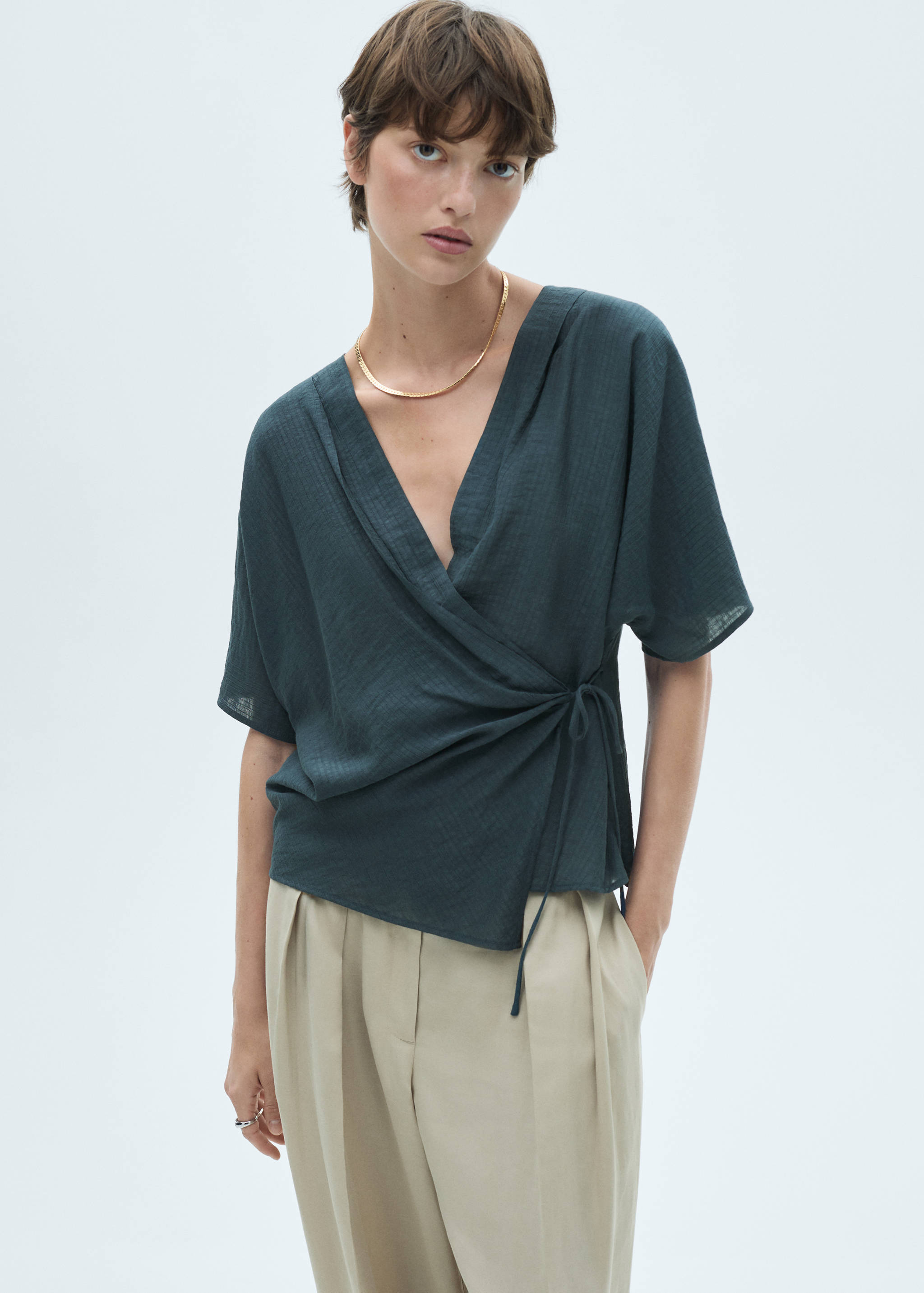 Wrap blouse with knot detail - Details of the article 6