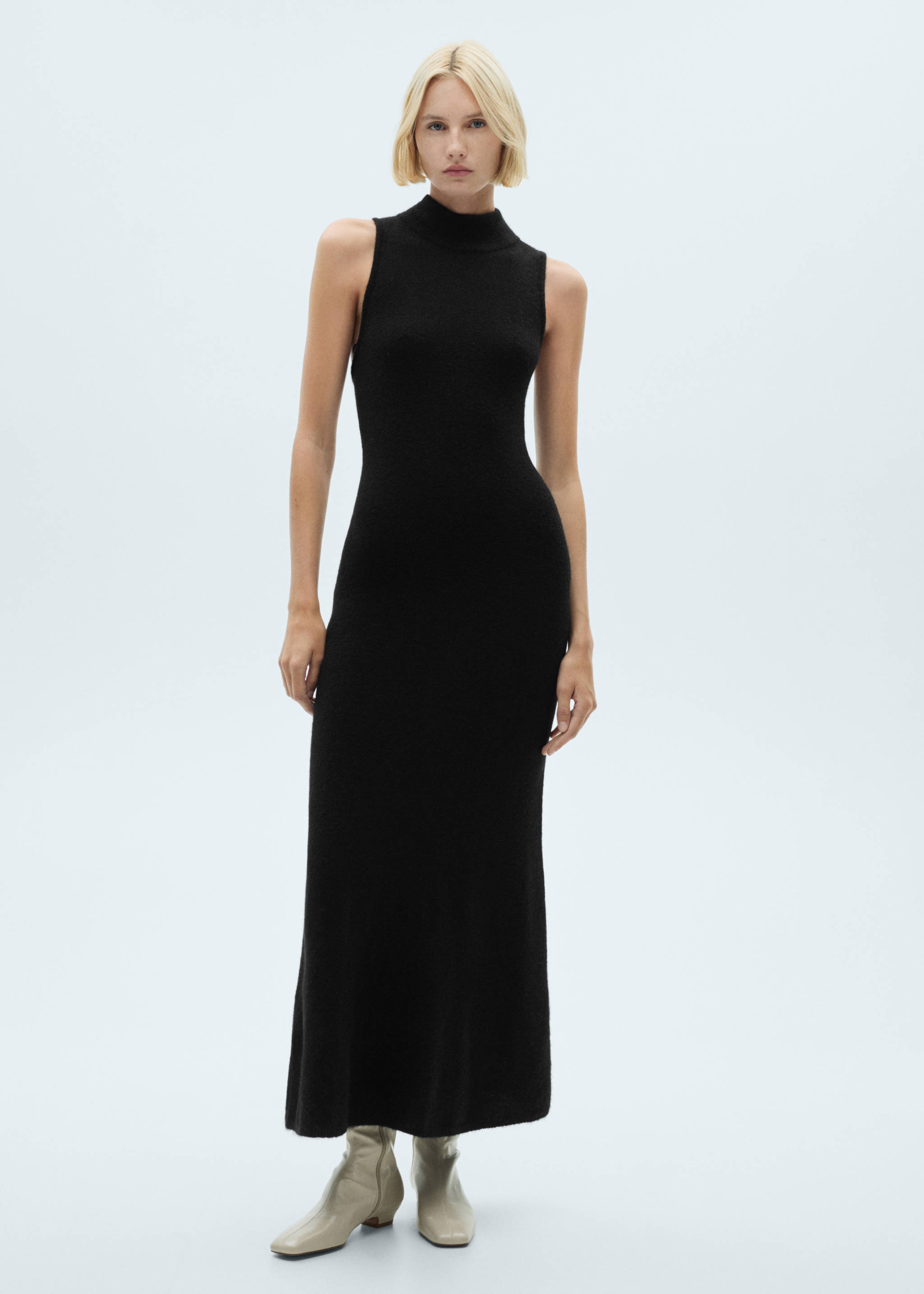 Open-back knitted dress - General plane