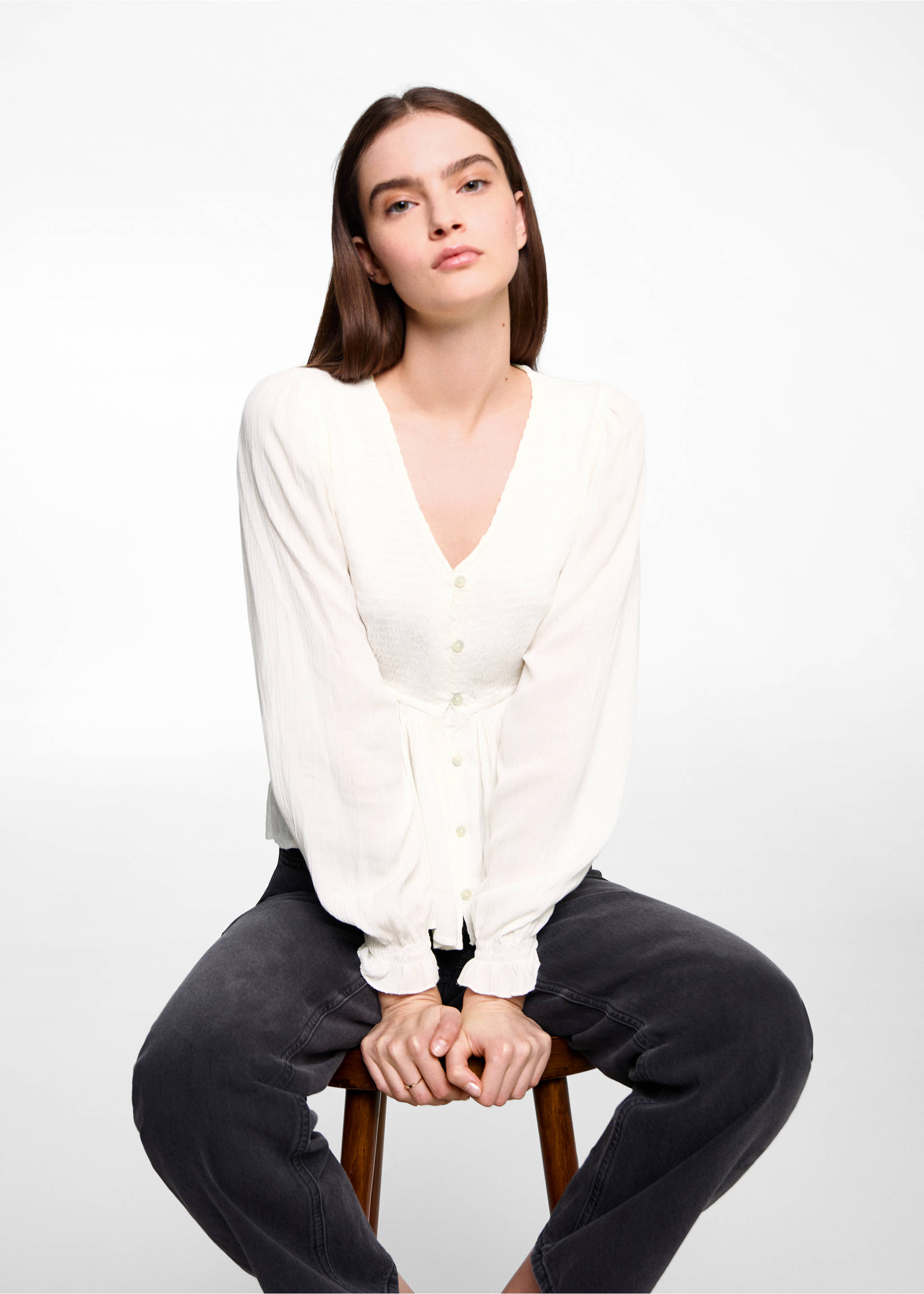 Ruched flowing blouse - Details of the article 2, Off White. Ref: 77047672-00.