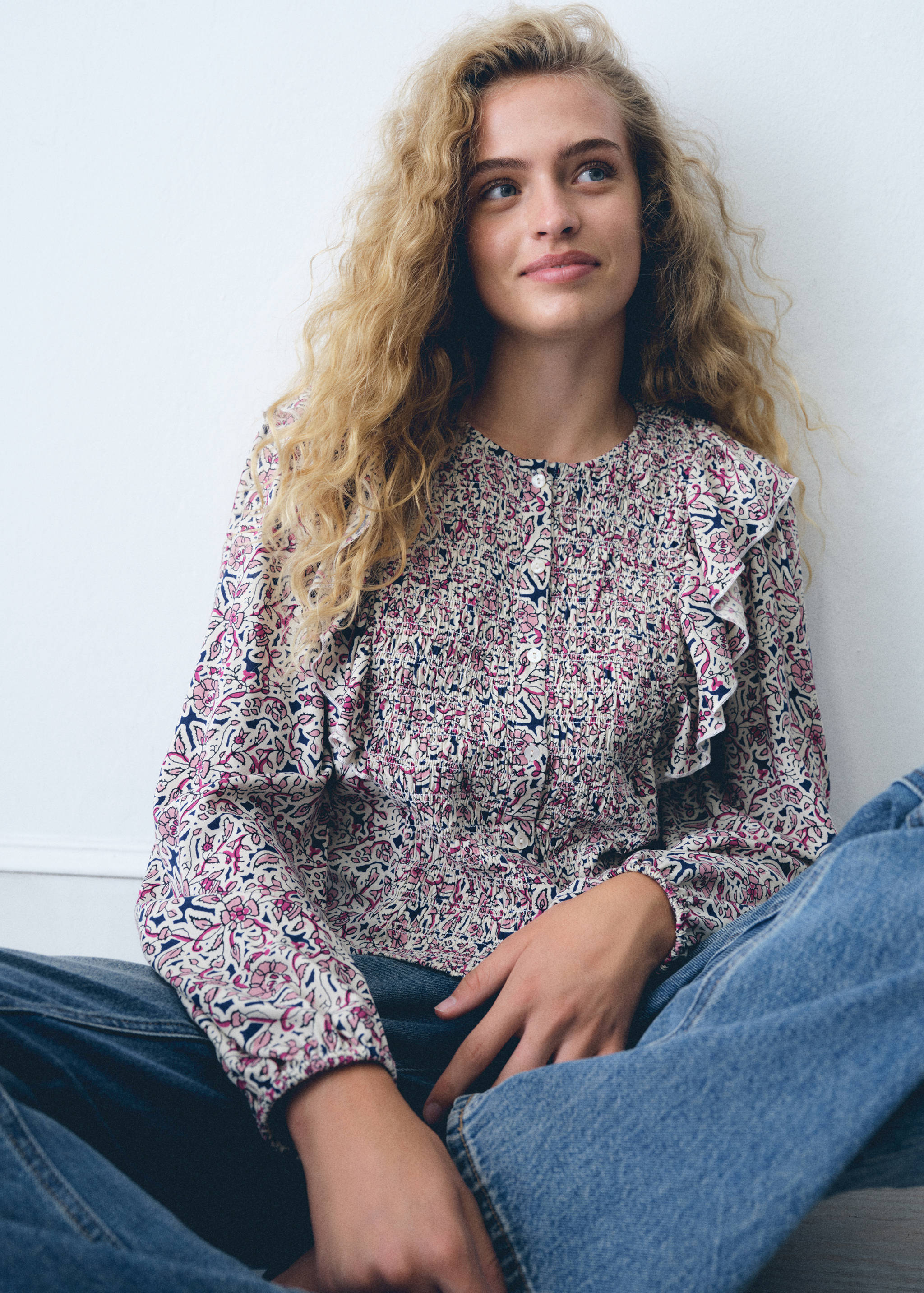 Frilled-sleeve ruched blouse - Details of the article 5