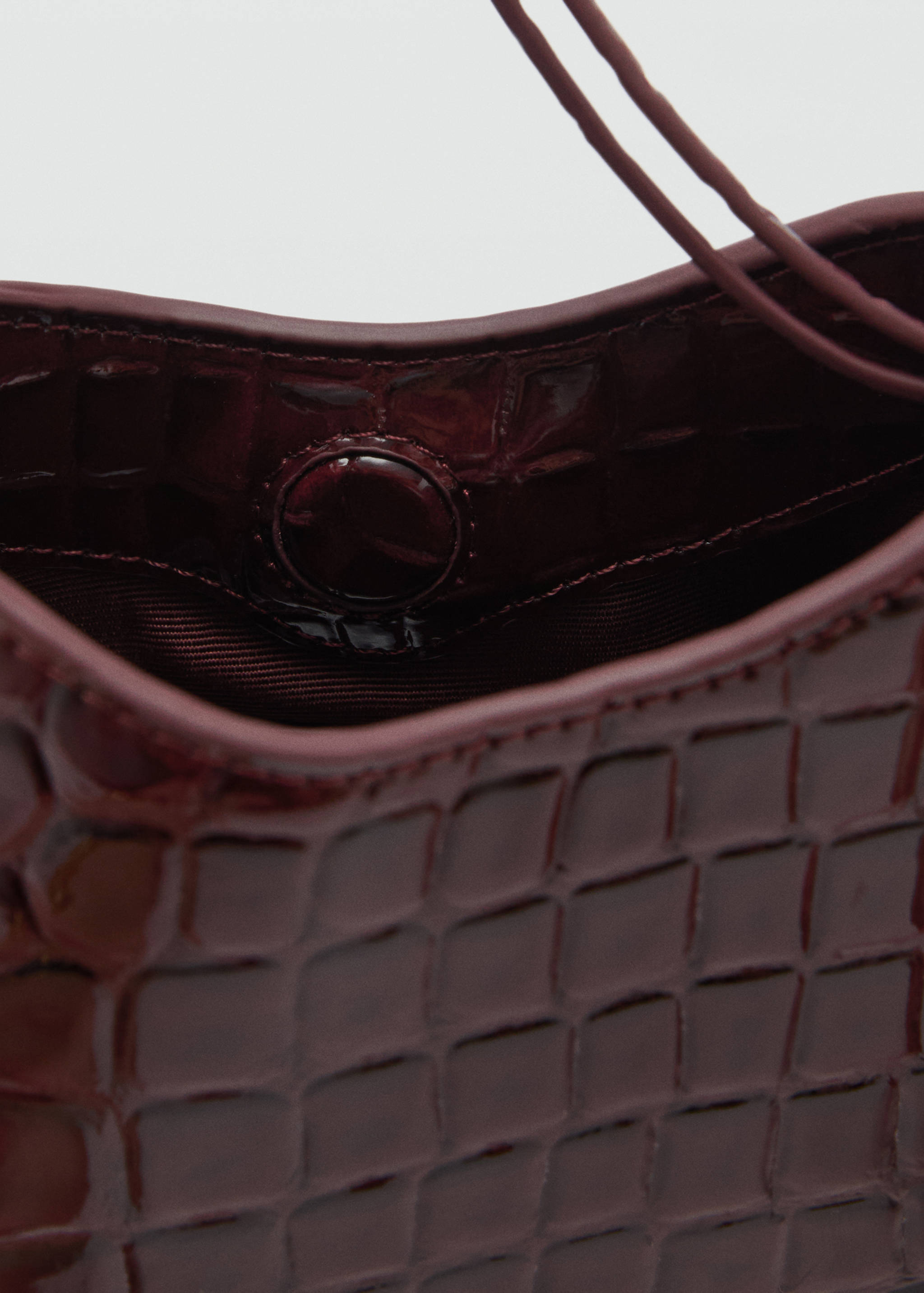 Croc patent-effect bag - Details of the article 3
