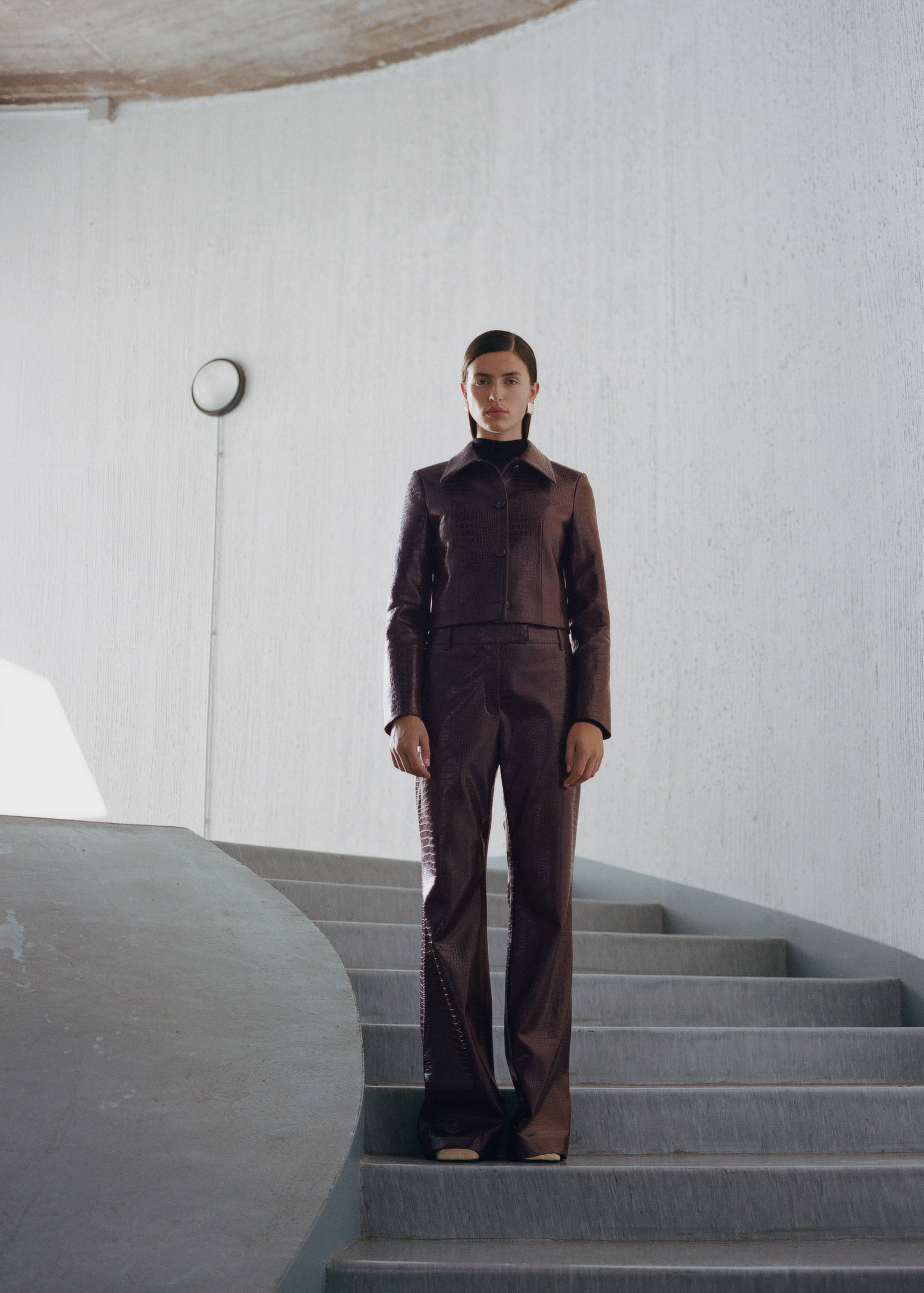 鳄鱼纹短款夹克 - null