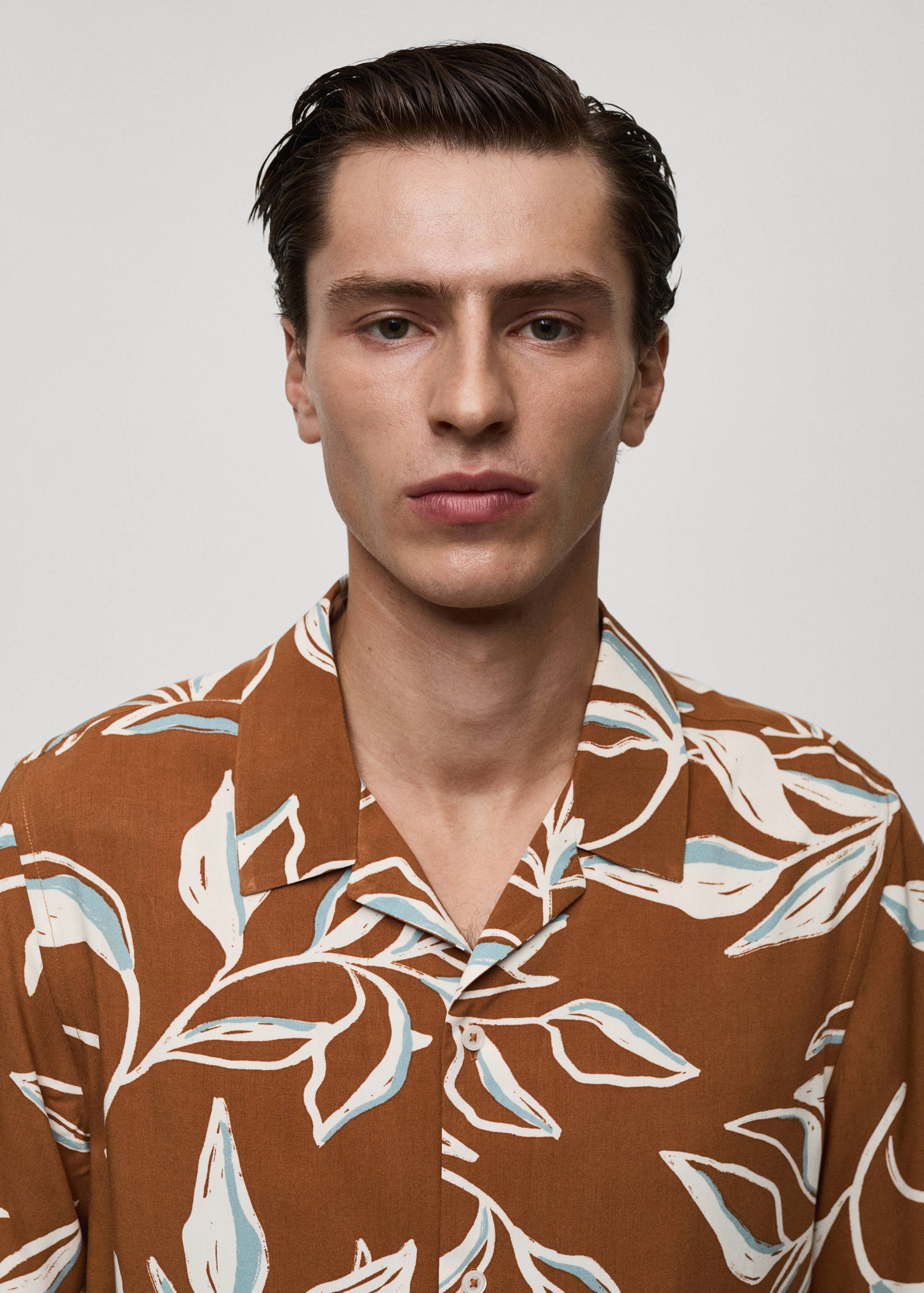Regular-fit Hawaiian-print shirt - Details of the article 1