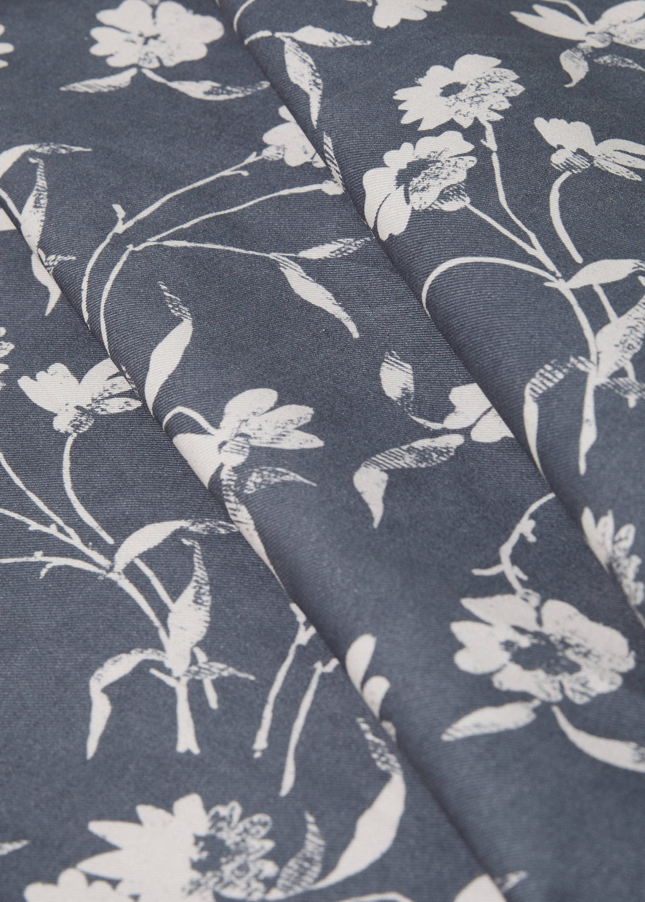 Nappe enduite coton fleuri pour 2 à 4 convives - Détail de l'article 1