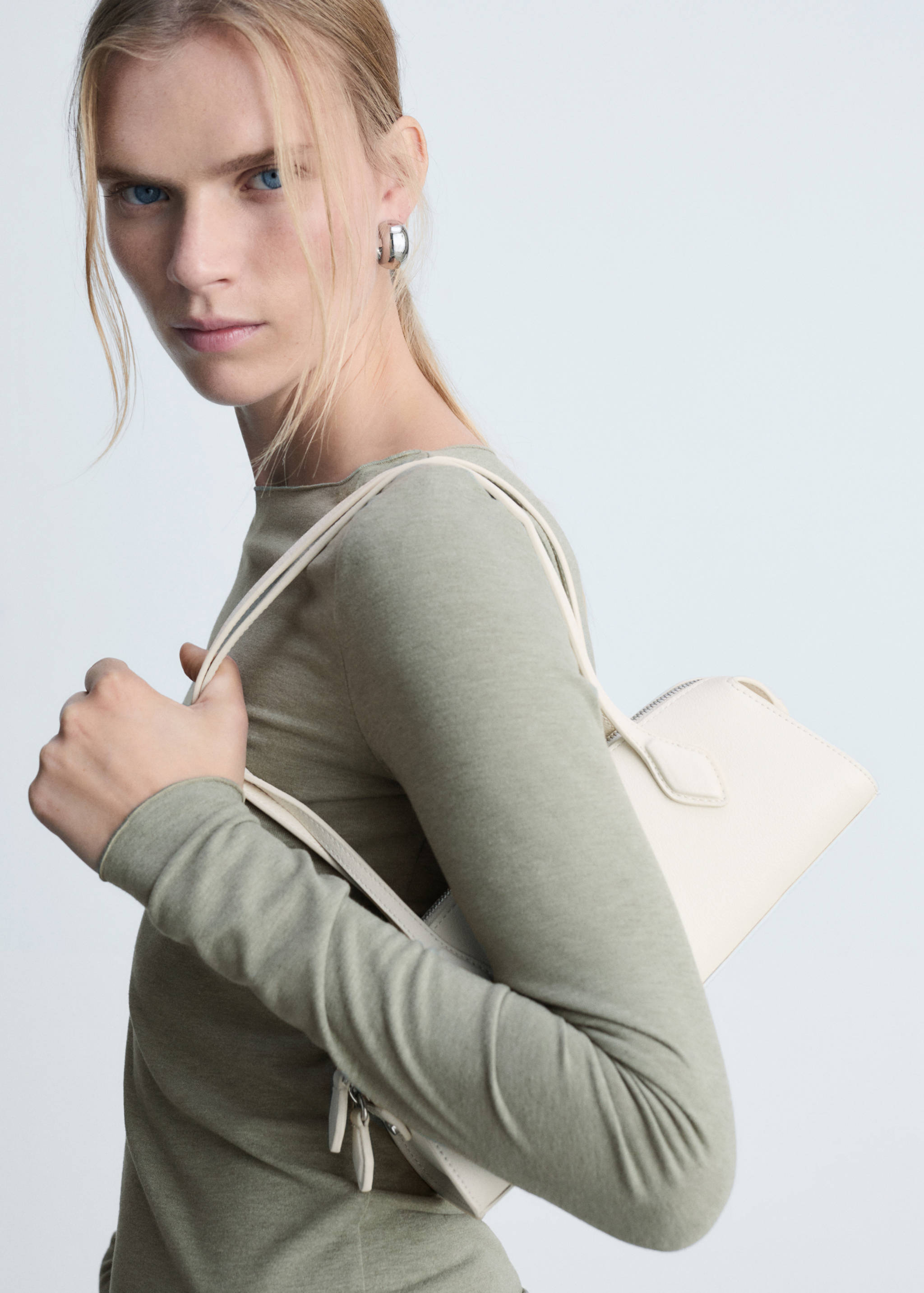 T-shirt col bateau manches longues - Plan moyen