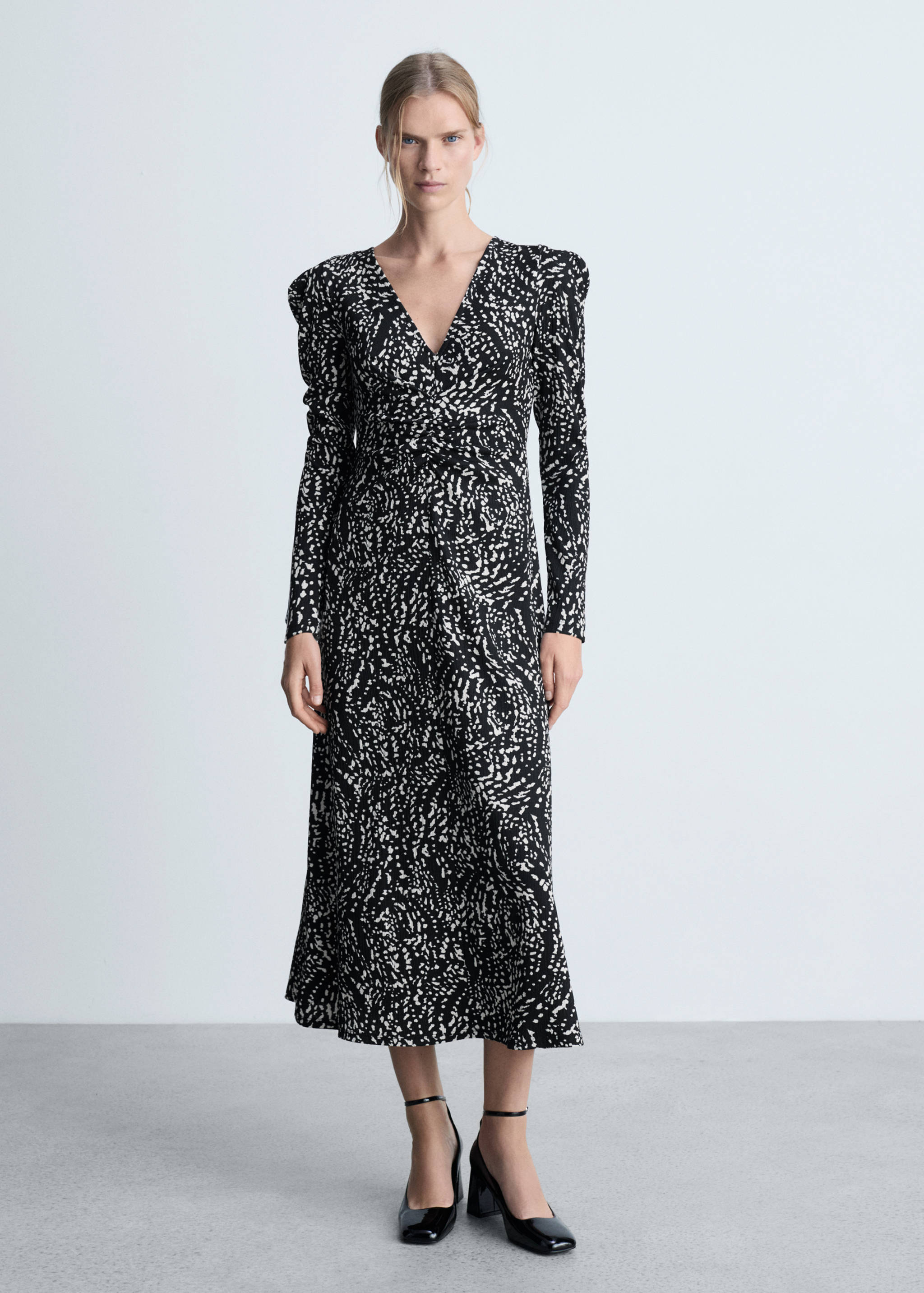 Robe imprimée manches bouffantes - Plan général