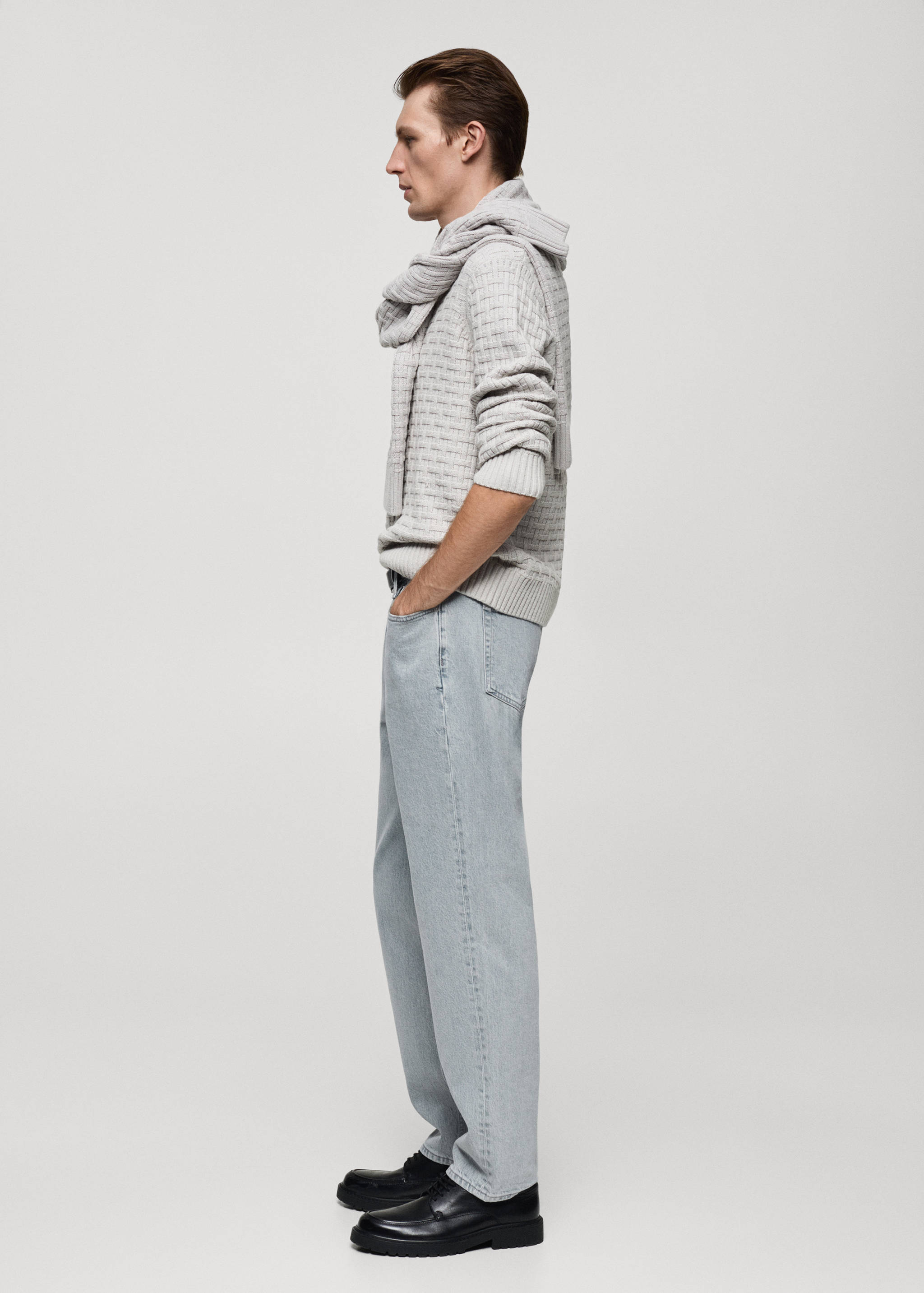 淡色水洗常规版型牛仔裤 - null