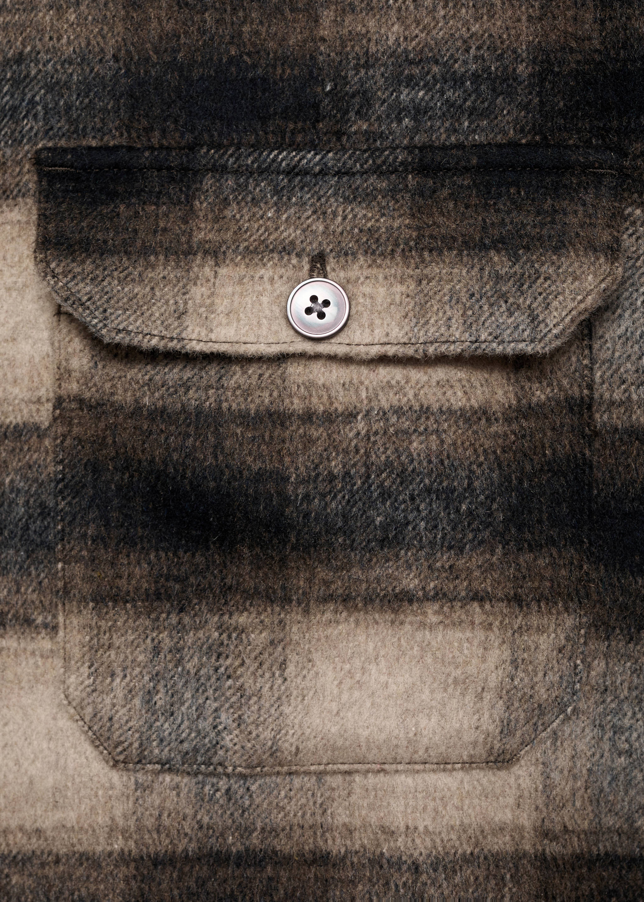Check wool overshirt - Details of the article 0