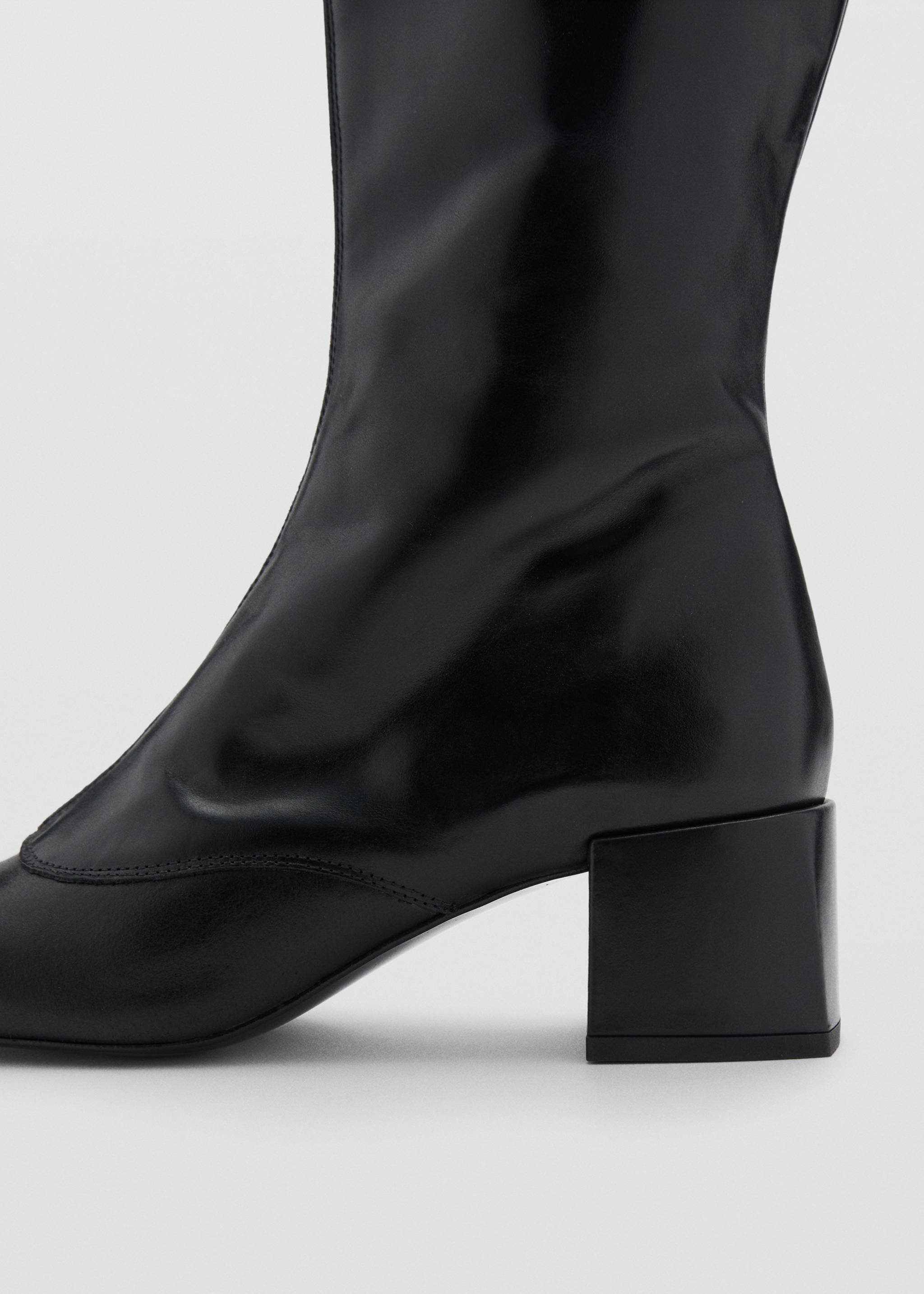 Zipper leather boots - Details of the article 1