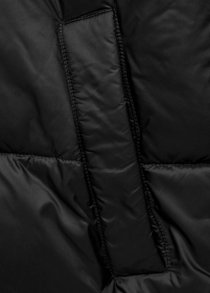Short quilted anorak — Black