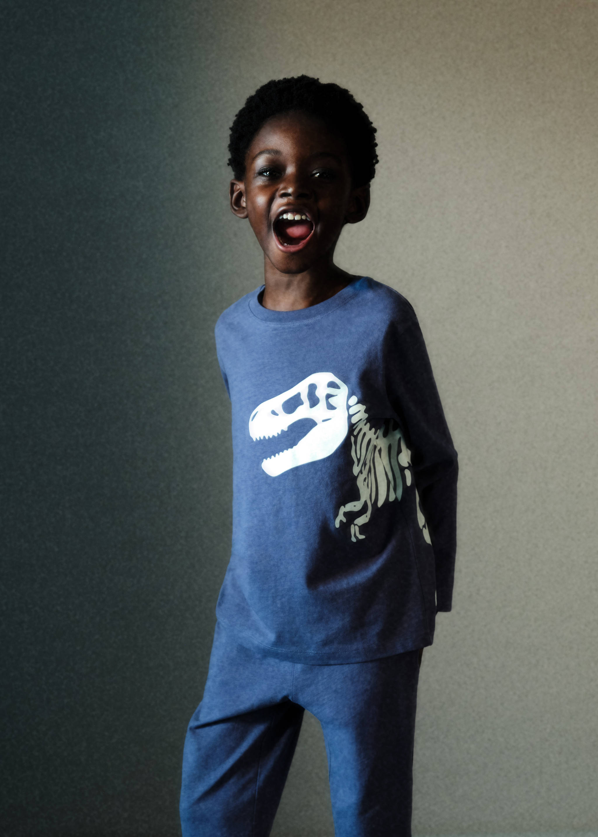 Glow in the dark pyjamas - General plane