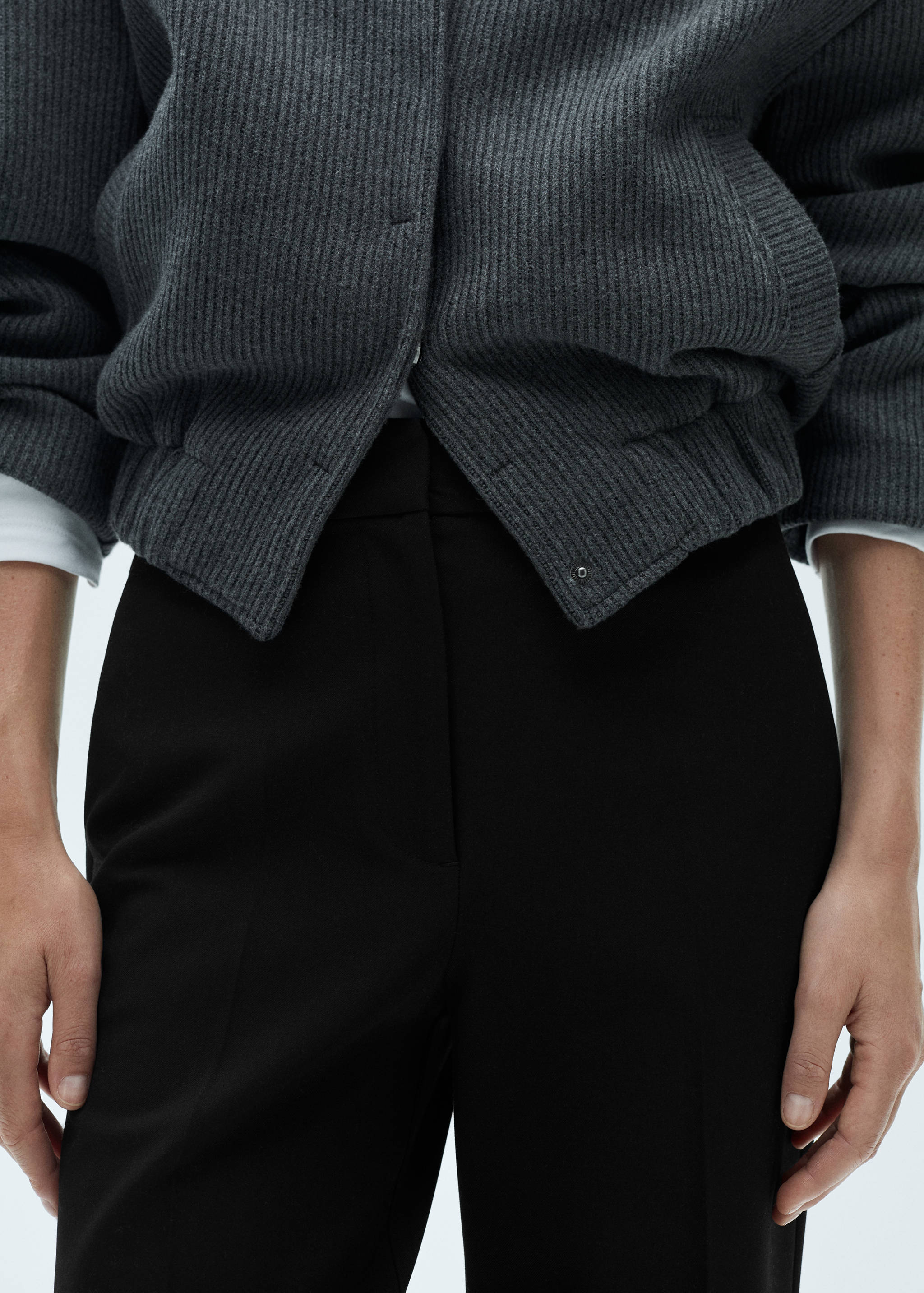 Soepelvallende straight-fit broek - Detail van het artikel 6