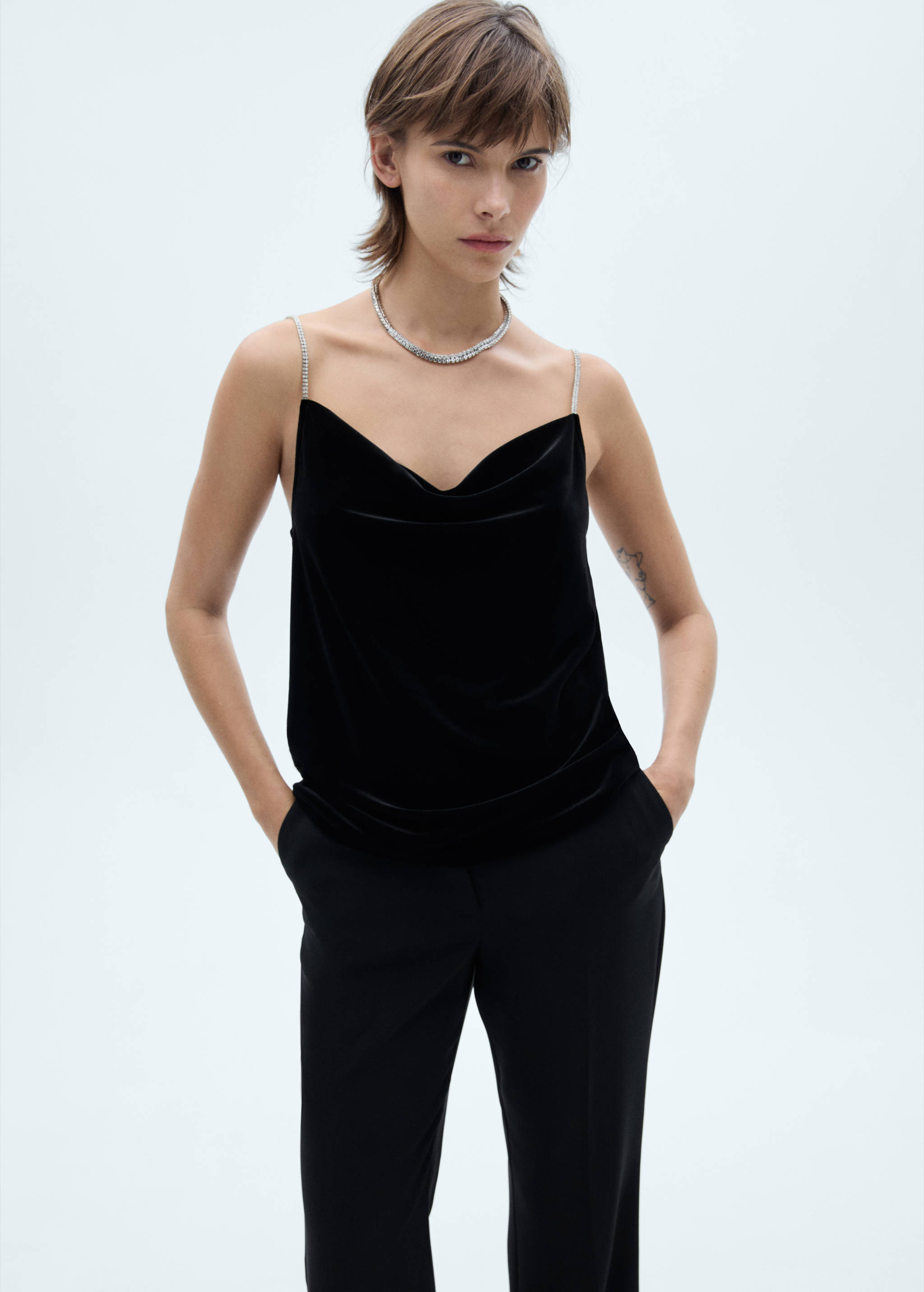 Velvet top with rhinestone straps - Medium plane