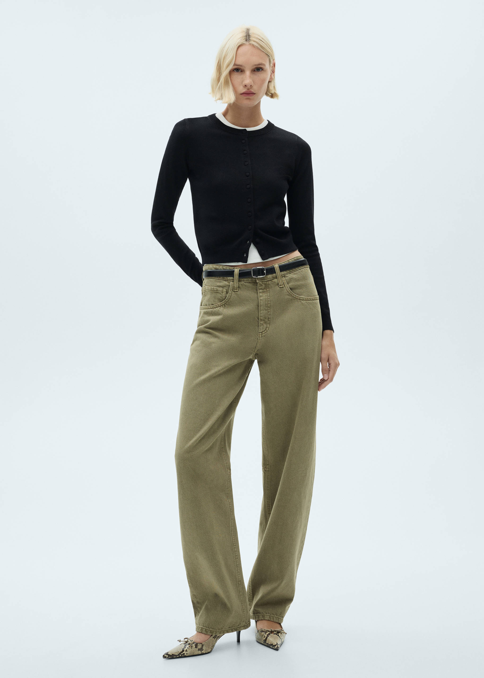 Fine-knit cardigan - General plane